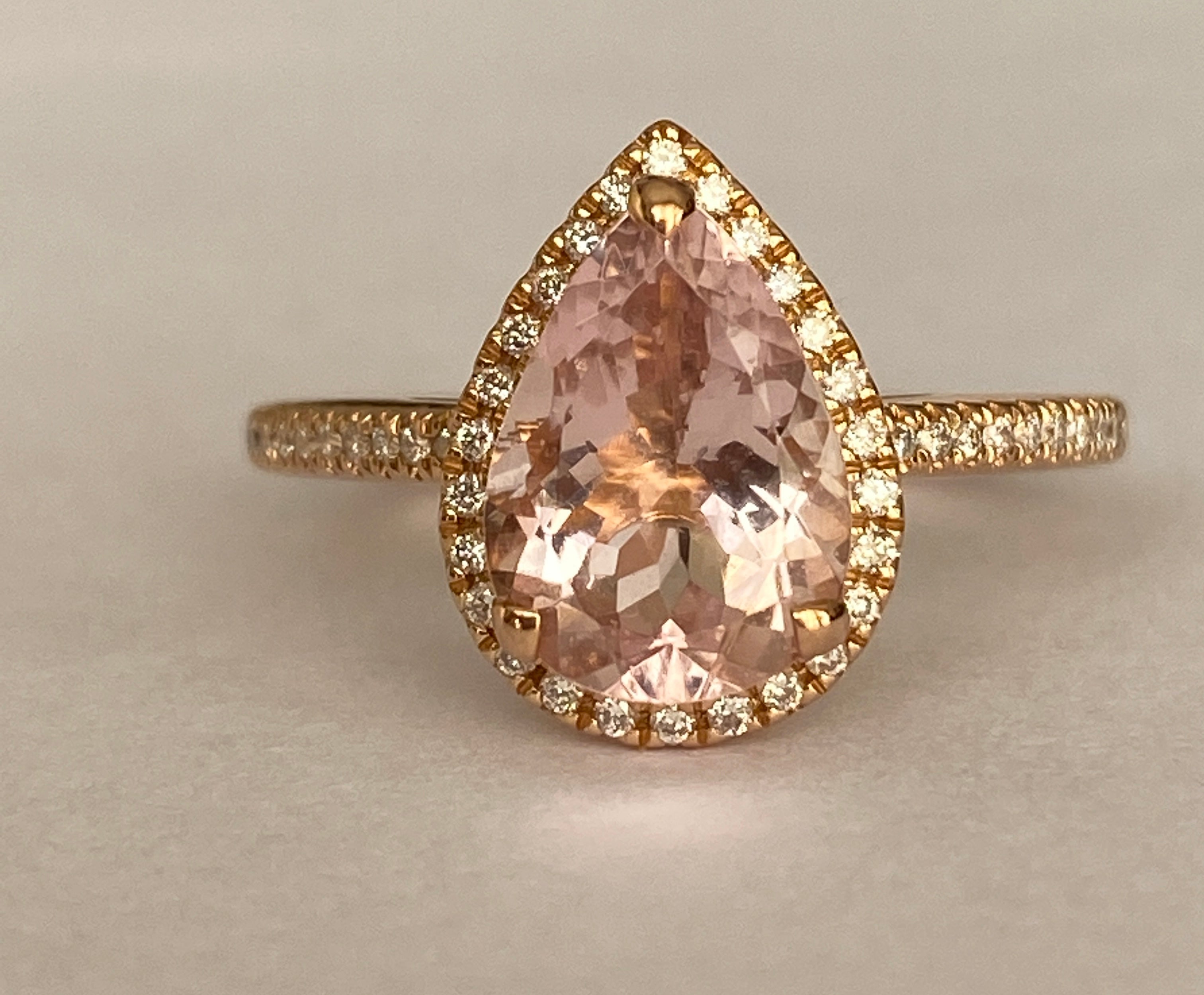 18K Rose Gold Pear-Cut Morganite Halo Diamond Ring