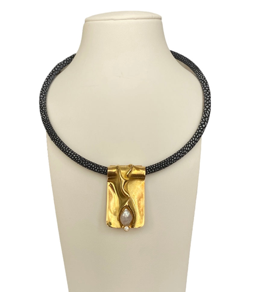 Jean-Pierre De Saedeleer (1946-2022) 18 Kt Gold Necklace with Pendant