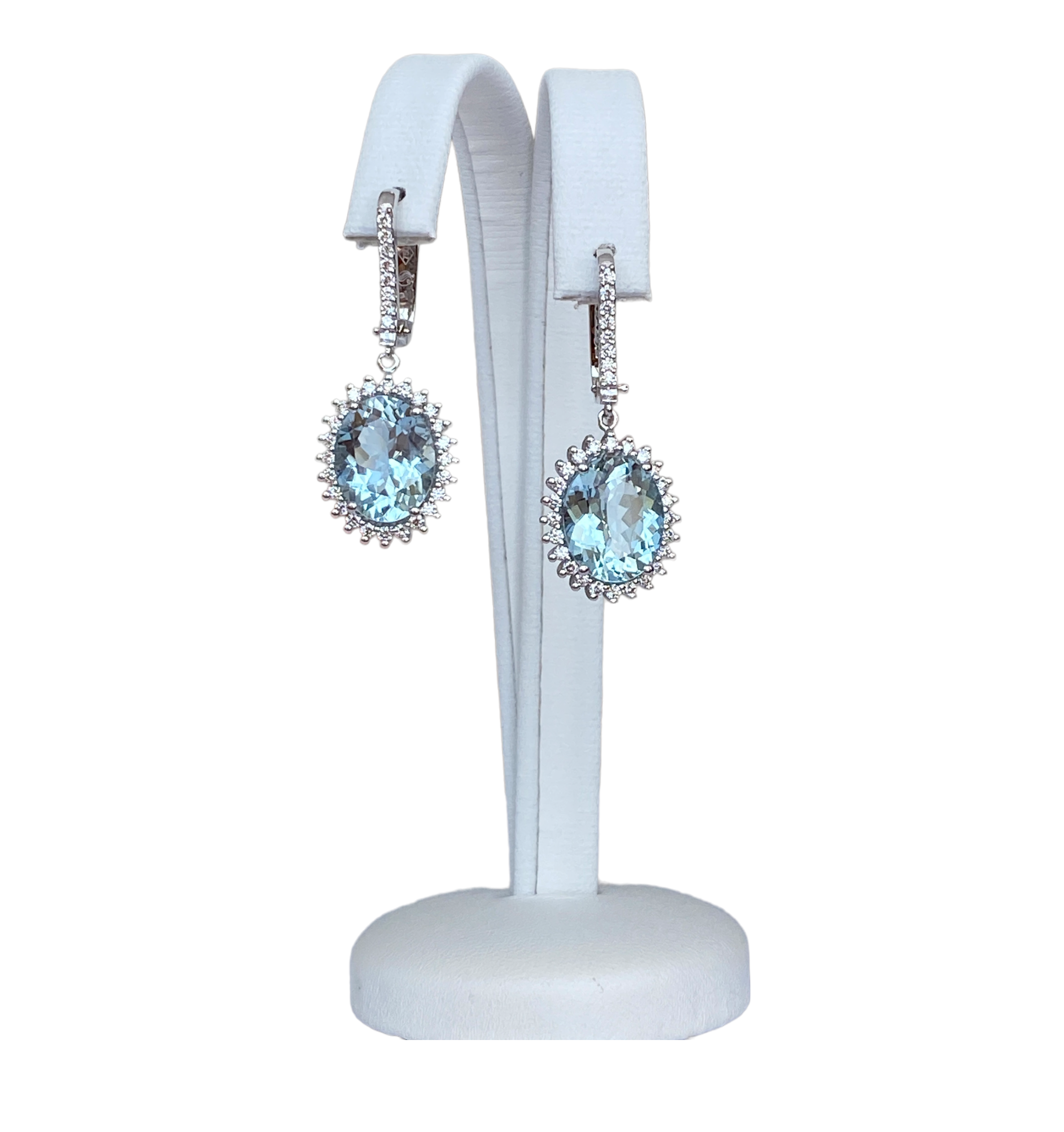 Dangling White Gold Earrings with Diamonds and Aquamarines