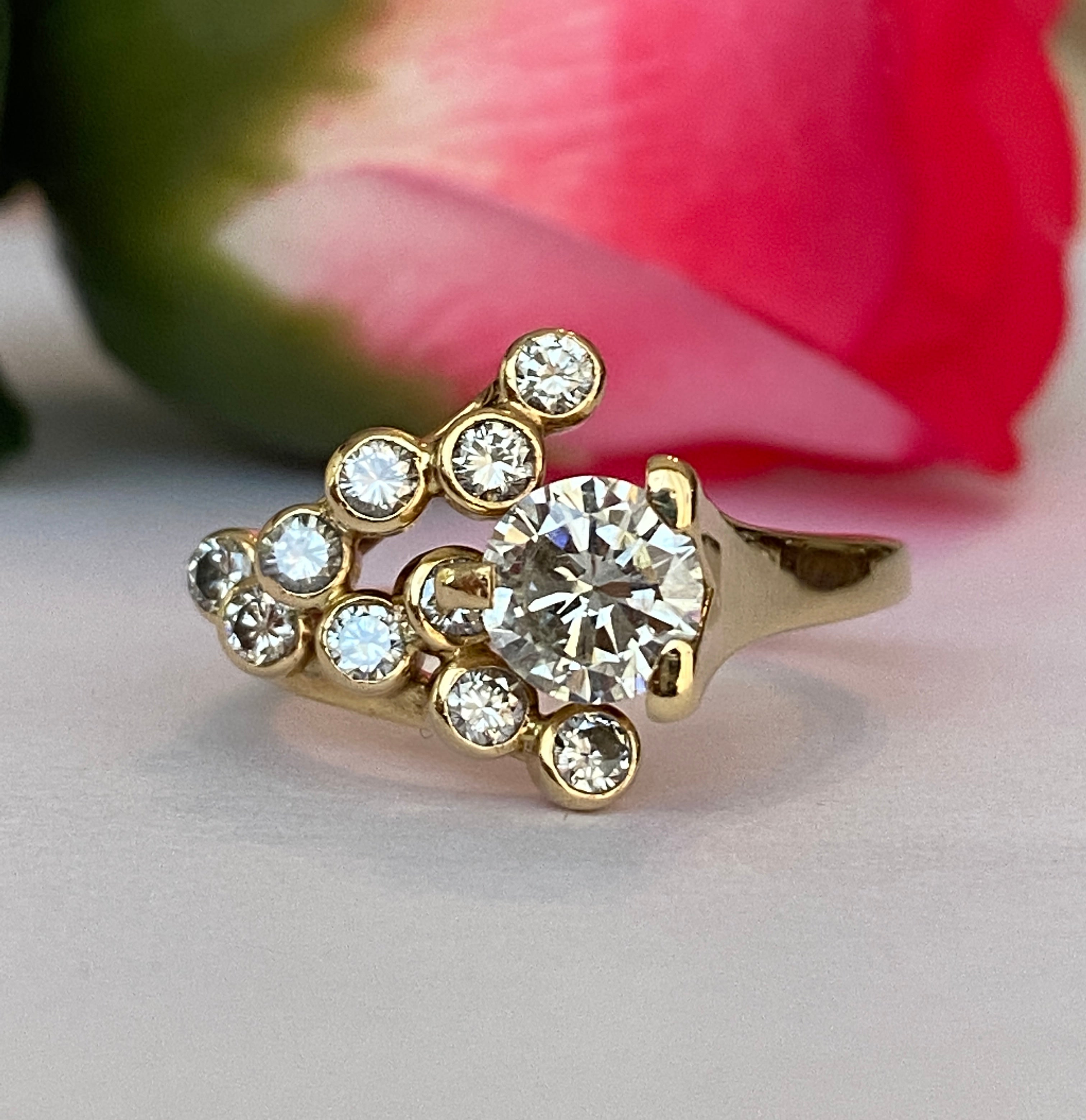 Vintage 18 kt Yellow Gold Cocktail ca 1.34 crt Diamonds ring