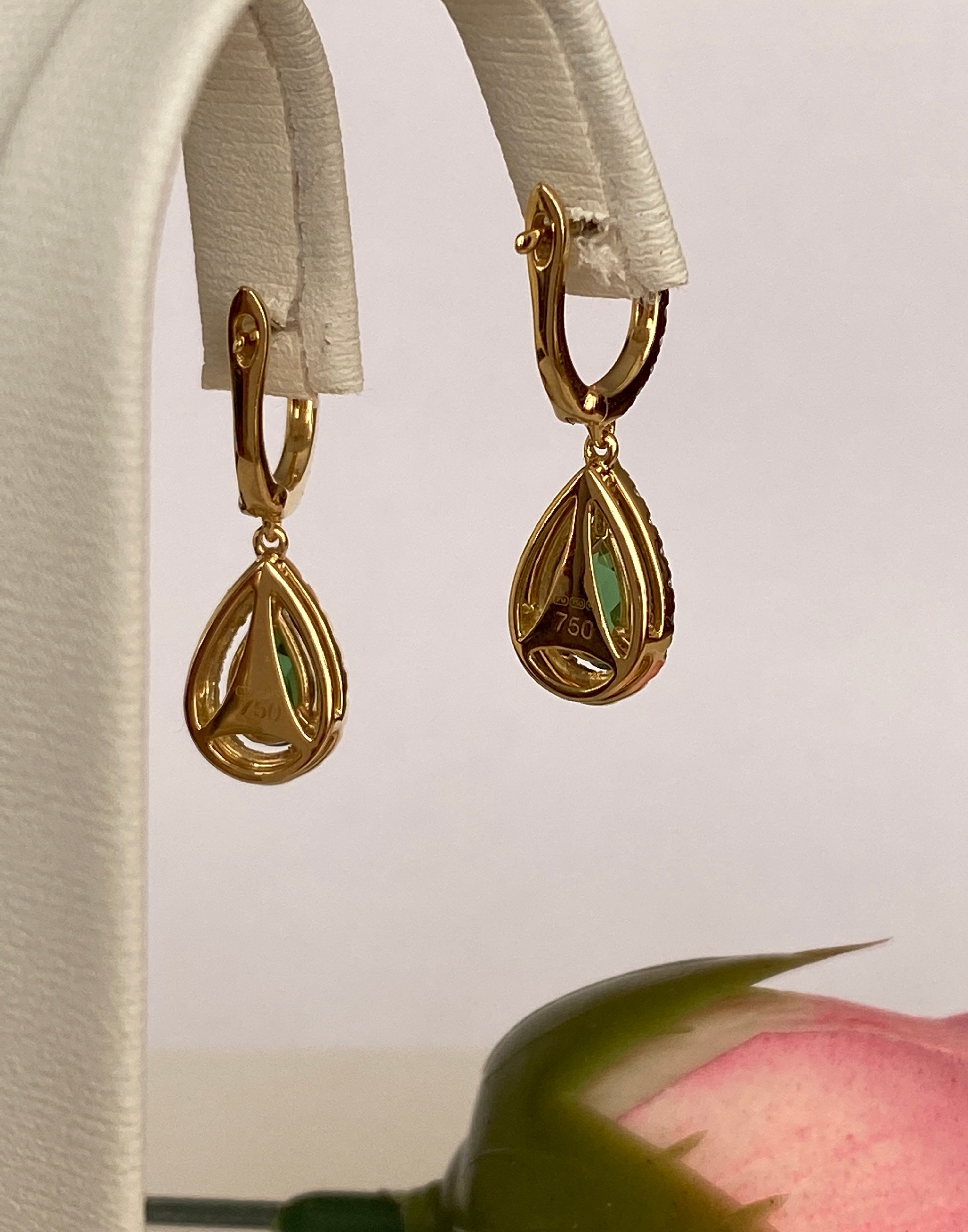 ALGT Cerified Vivid Green Tsavorite Diamond  Drop Earrings in 18K Yellow Gold