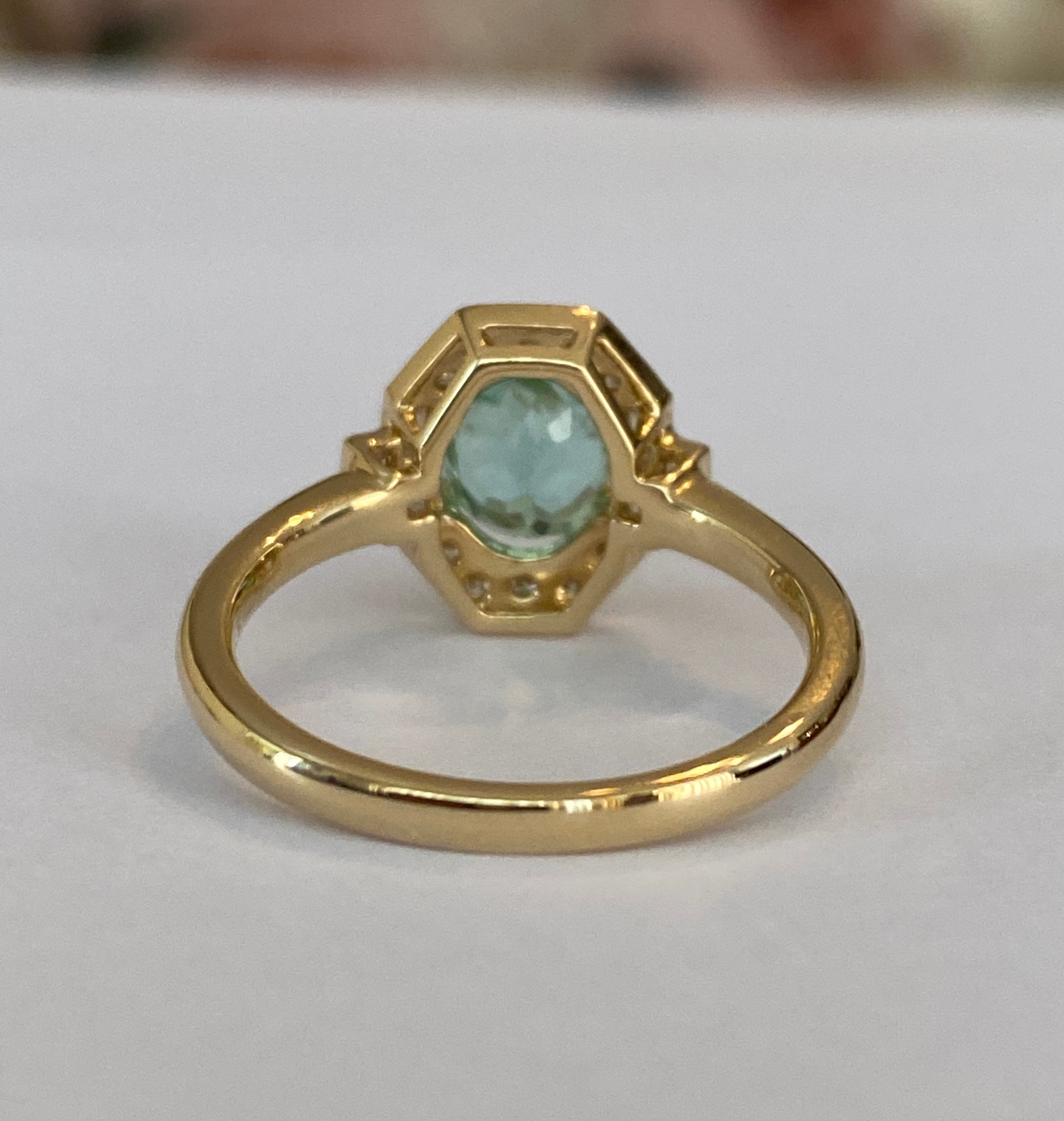 ALGT Certified 1.37 carat Paraiba Tourmaline Diamond  18 kt Yellow Gold Ring