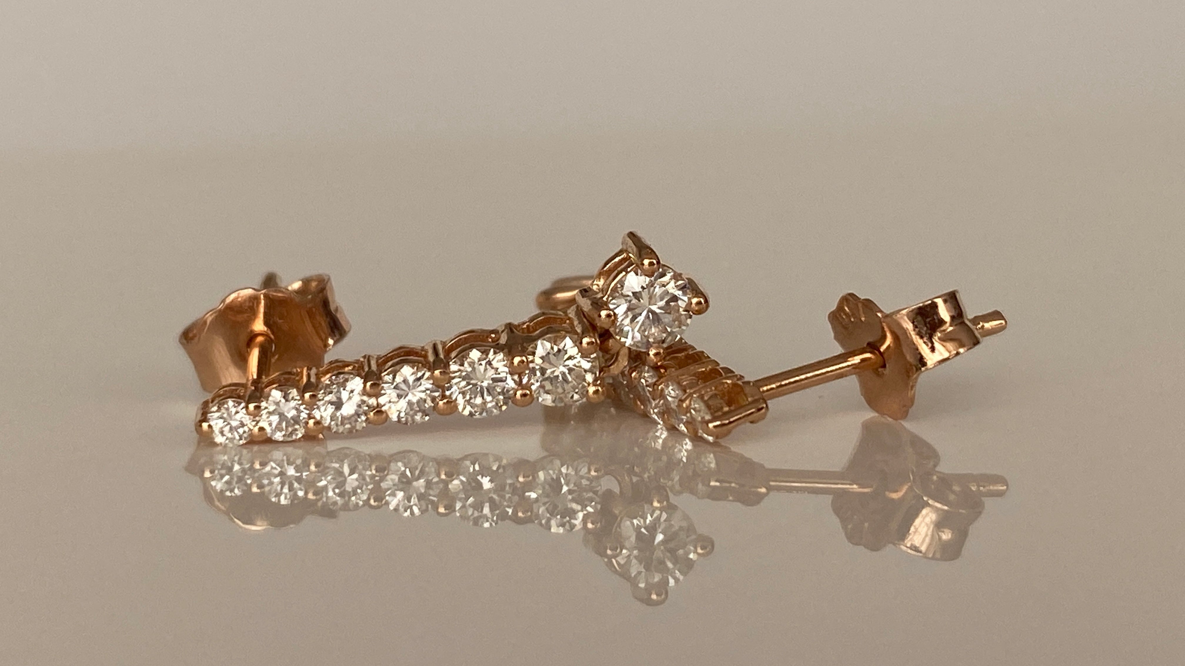 Rose 18 kt Gold Hanging Stud Earrings with Diamonds