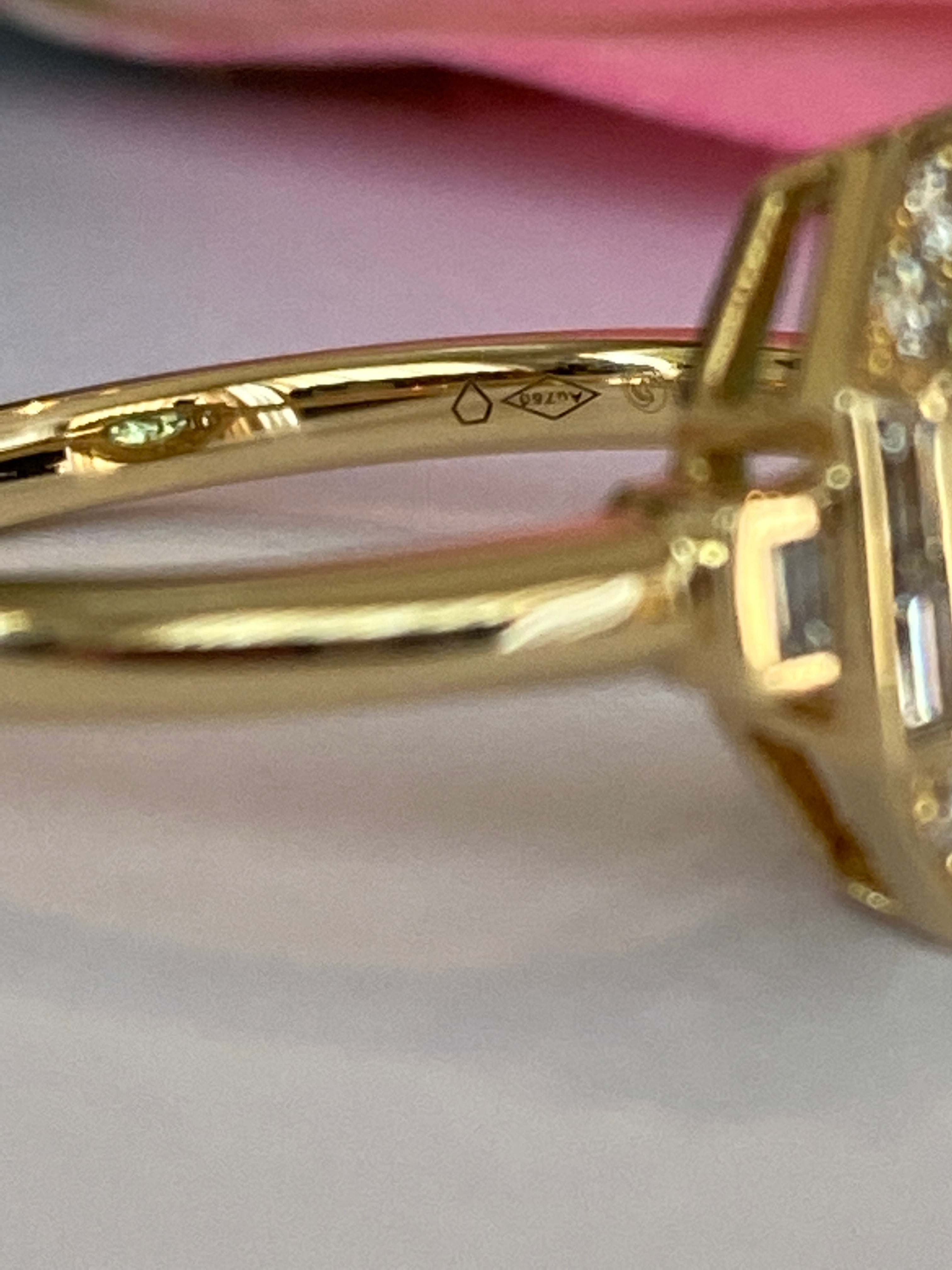 ALGT Certified 1.37 carat Paraiba Tourmaline Diamond  18 kt Yellow Gold Ring