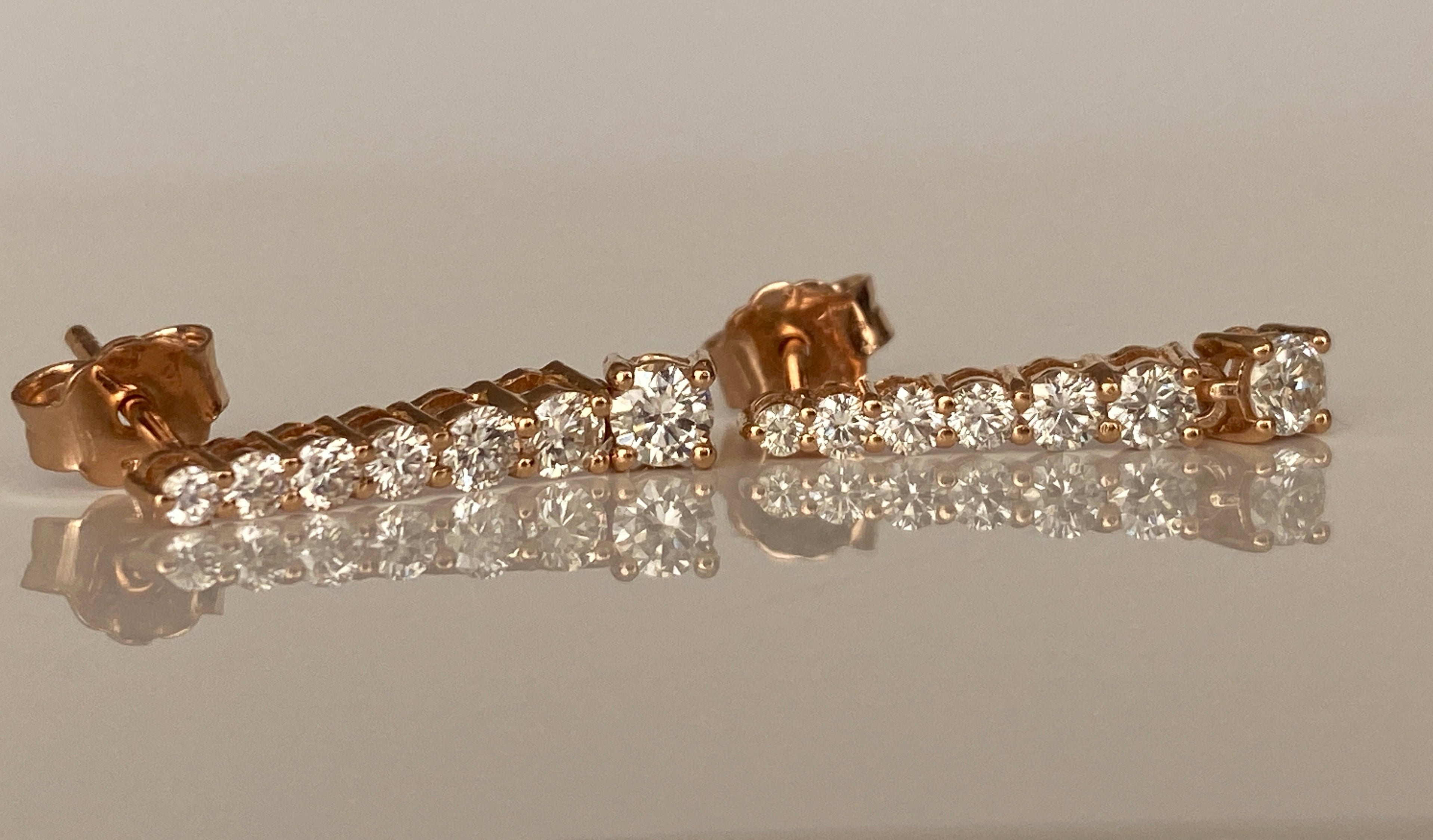 Rose 18 kt Gold Hanging Stud Earrings with Diamonds