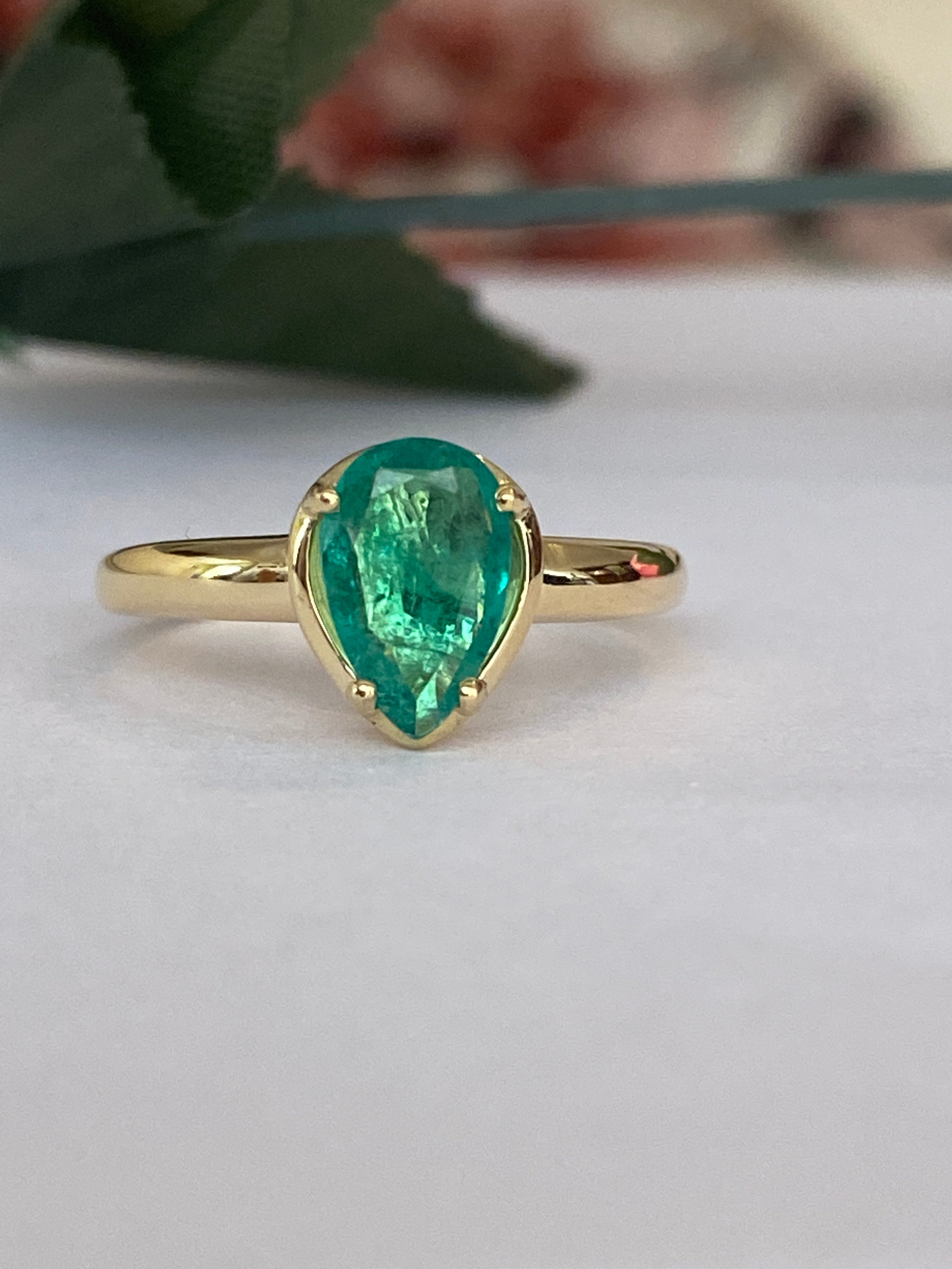 1.5 carat Emerald Cocktail  Yellow Gold Ring