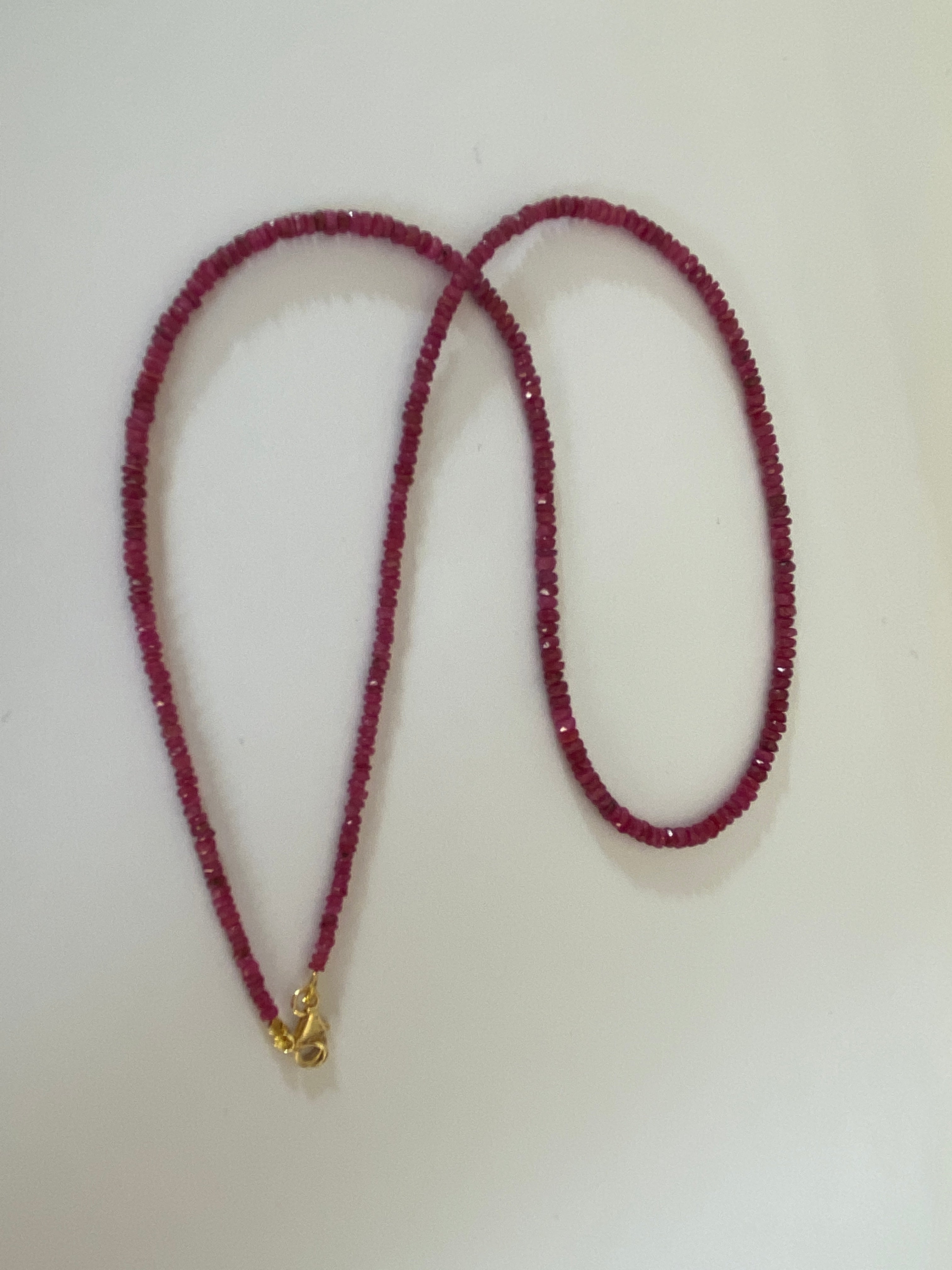Natural Colombian Ruby Necklace with 18k Yellow Gold Clasp