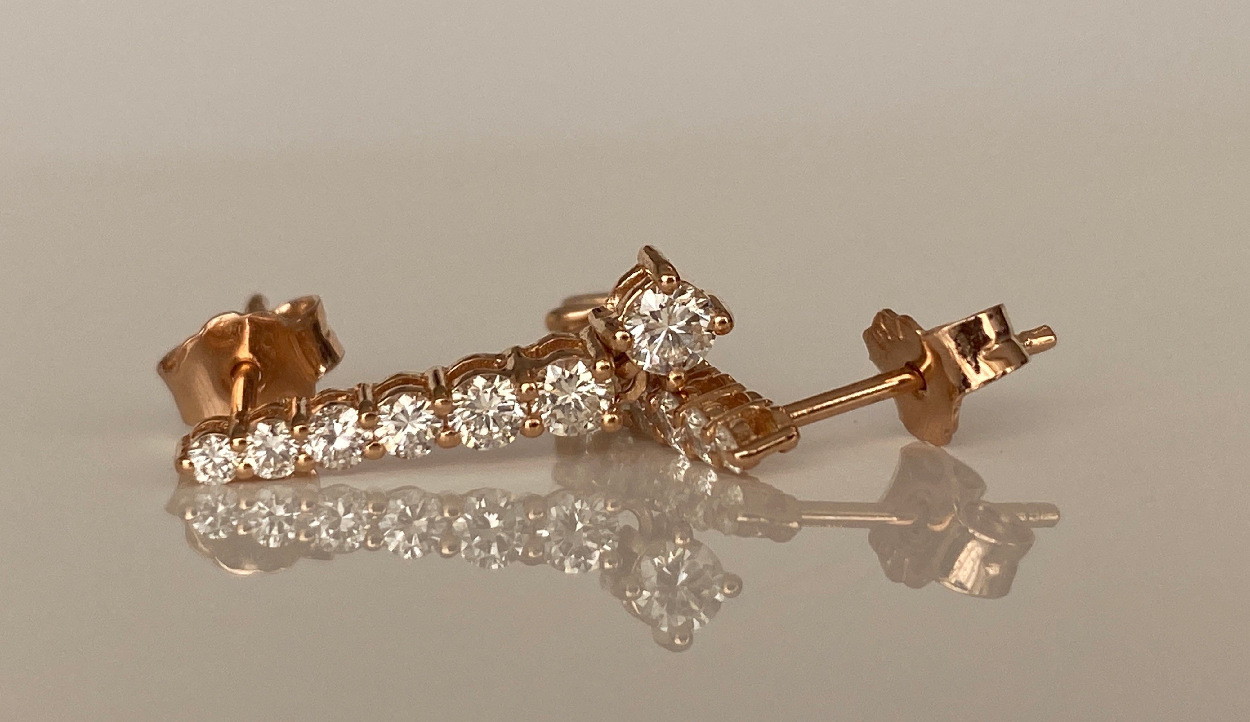 Rose 18 kt Gold Hanging Stud Earrings with Diamonds