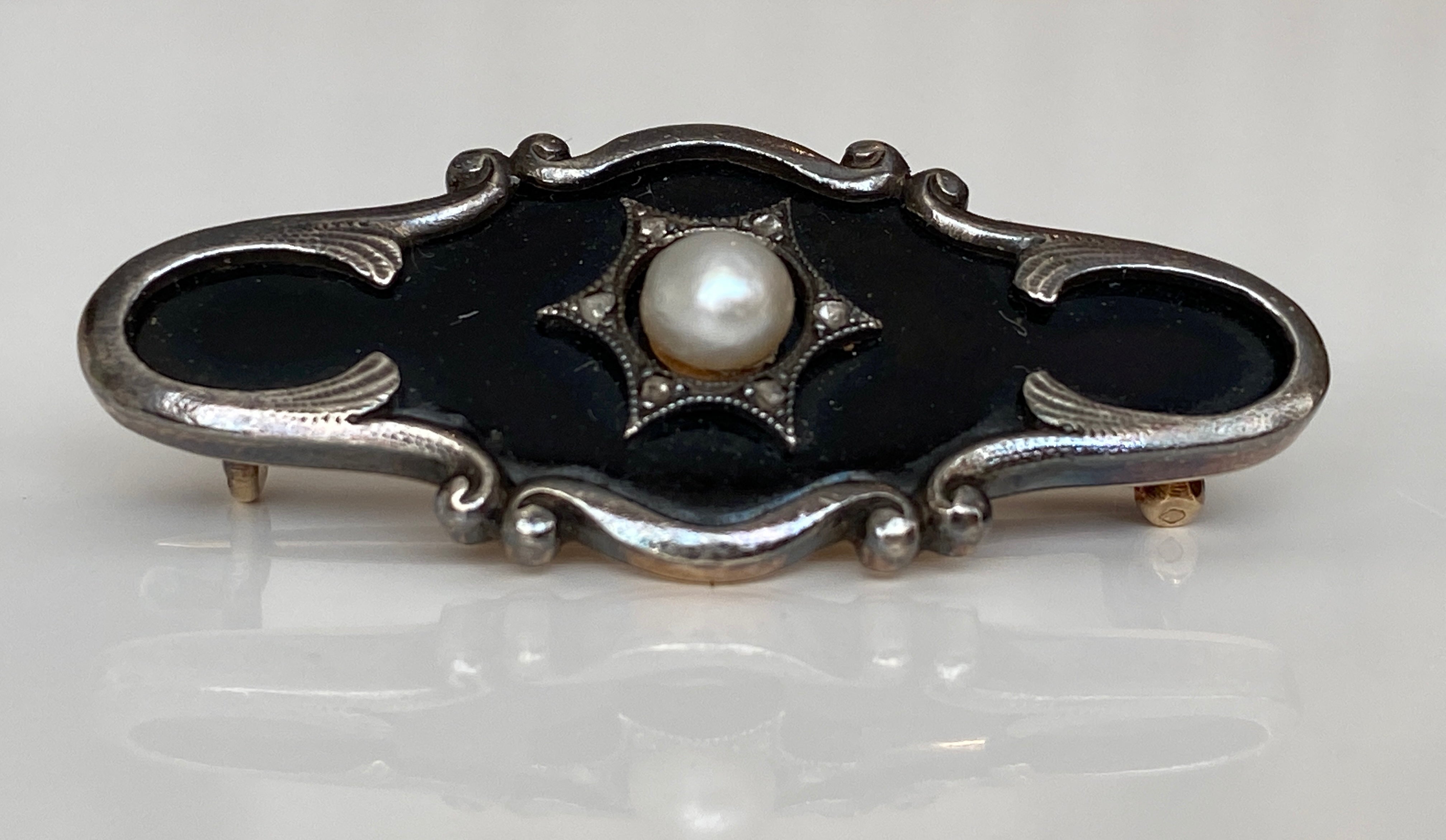 Antique Russian Henrik Wigström Gold / Silver & Black Enamel Pearle brooch