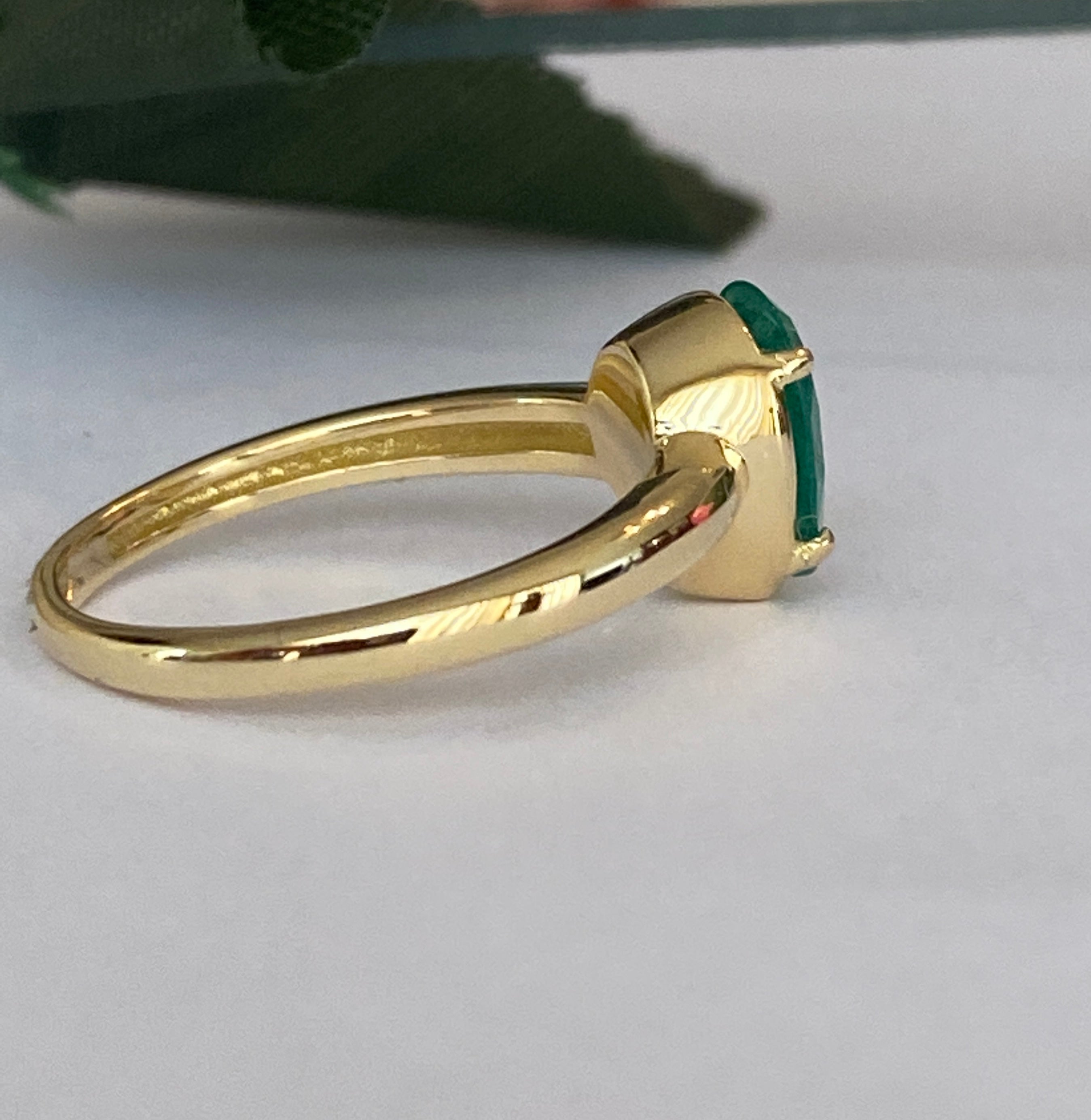 1.5 carat Emerald Cocktail  Yellow Gold Ring