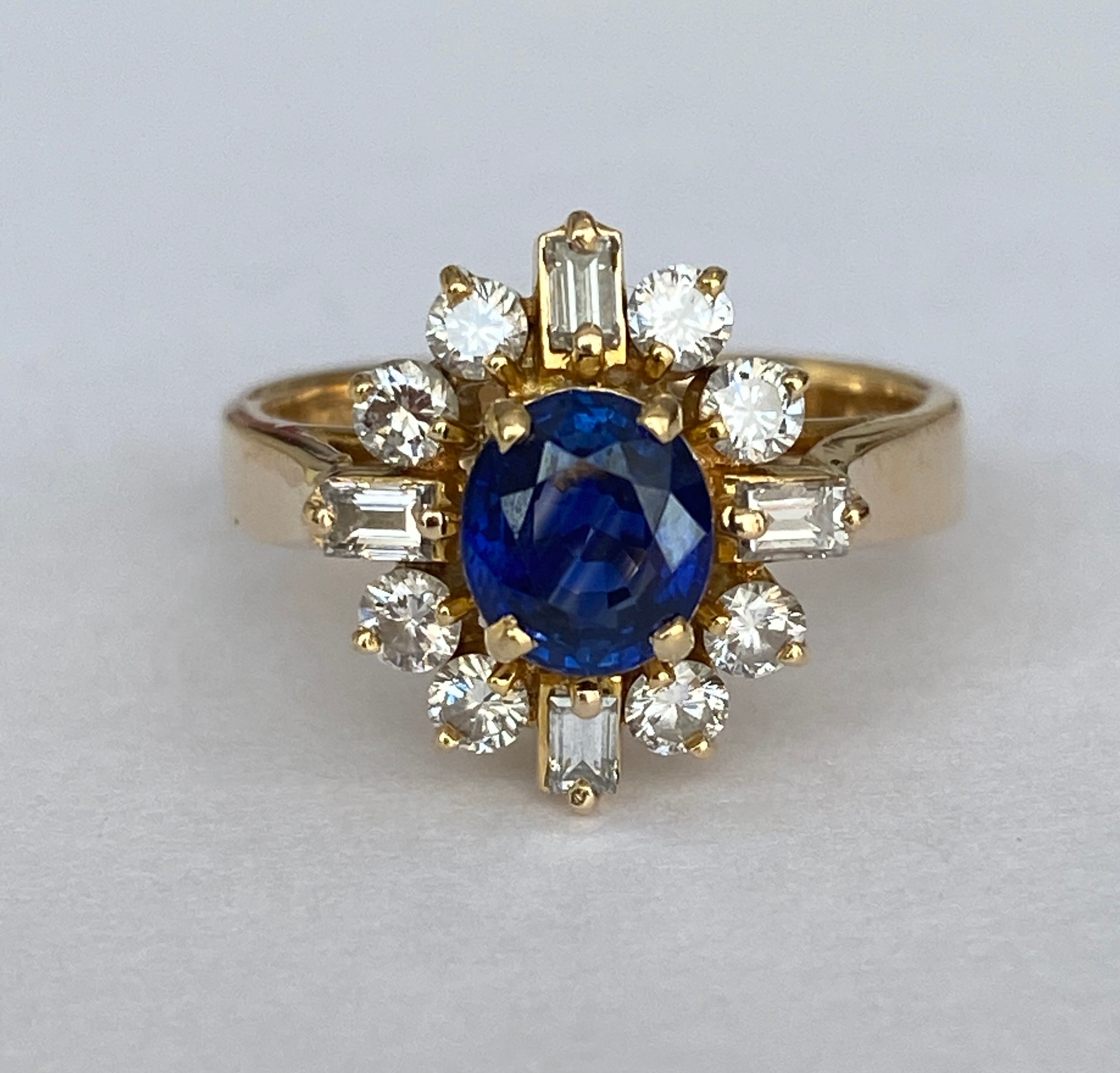 18K Yellow Gold 0.84 ct Sapphire and 0.52 crt Diamond Ring