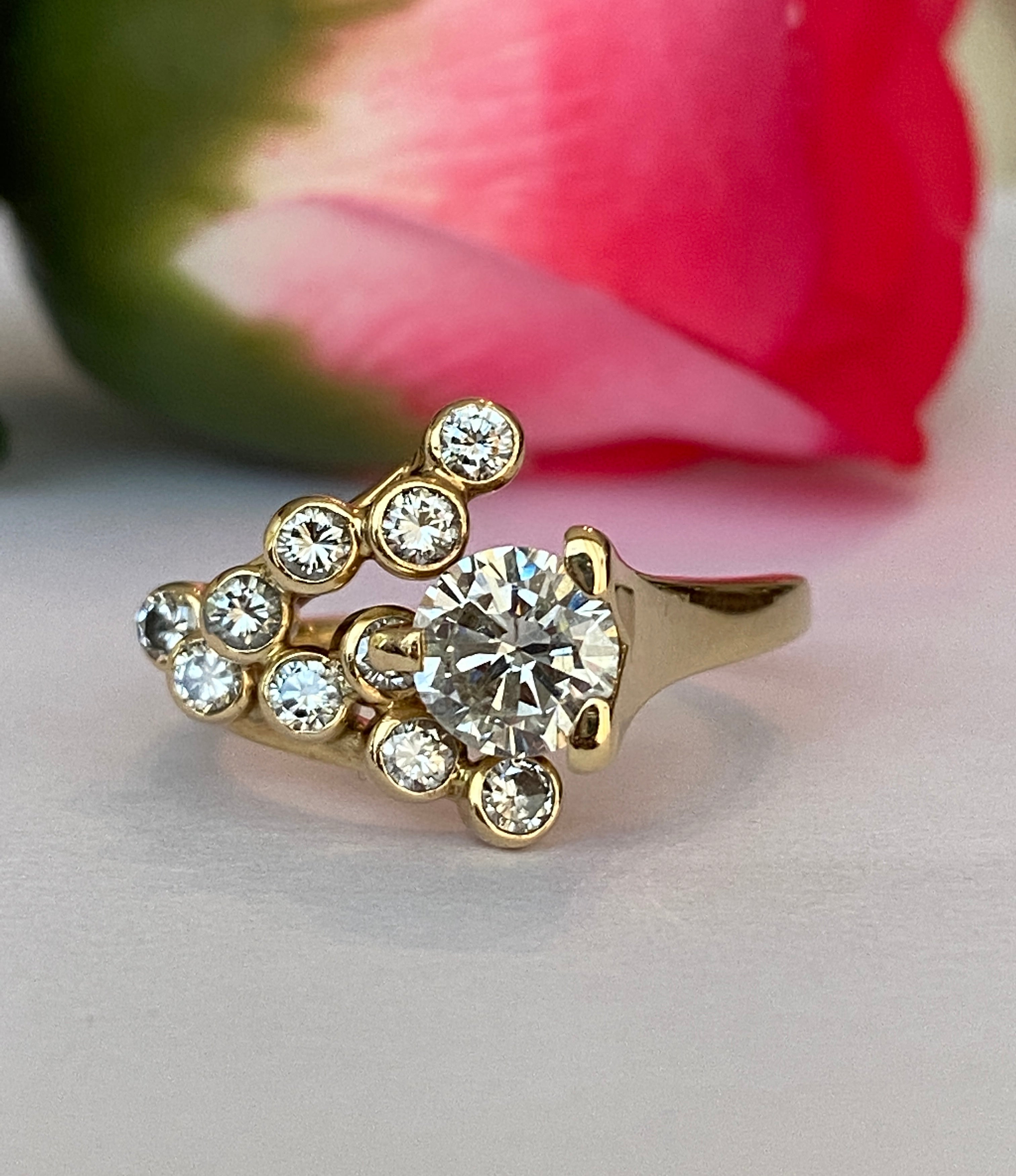 Vintage 18 kt Yellow Gold Cocktail ca 1.34 crt Diamonds ring