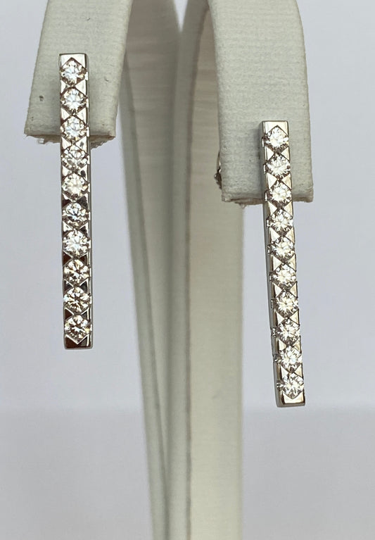 Alain Roure diamond 18 kt gold drop earrings