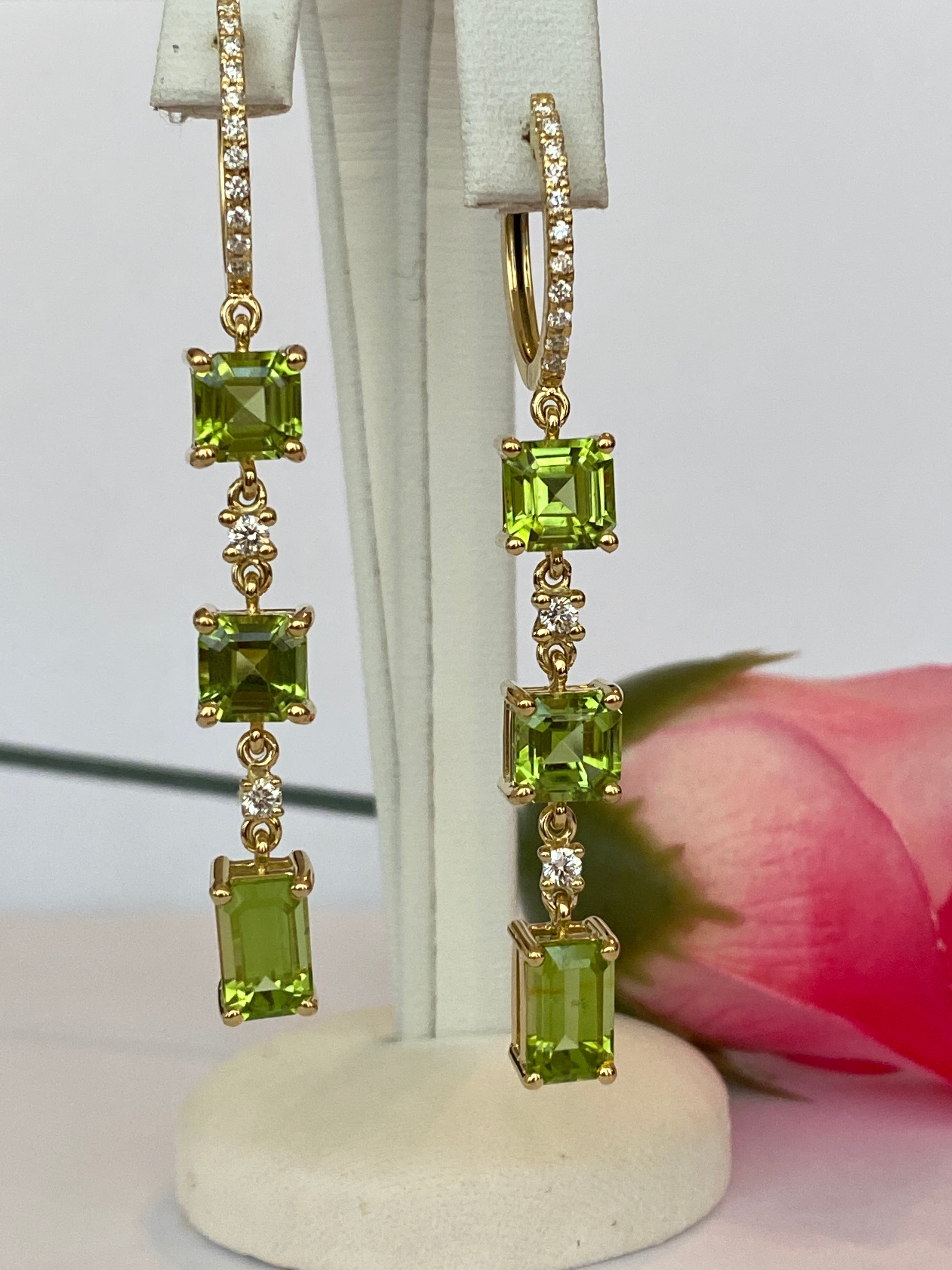 Exquisite 18K Yellow Gold Peridot and Diamond Dangle Earrings