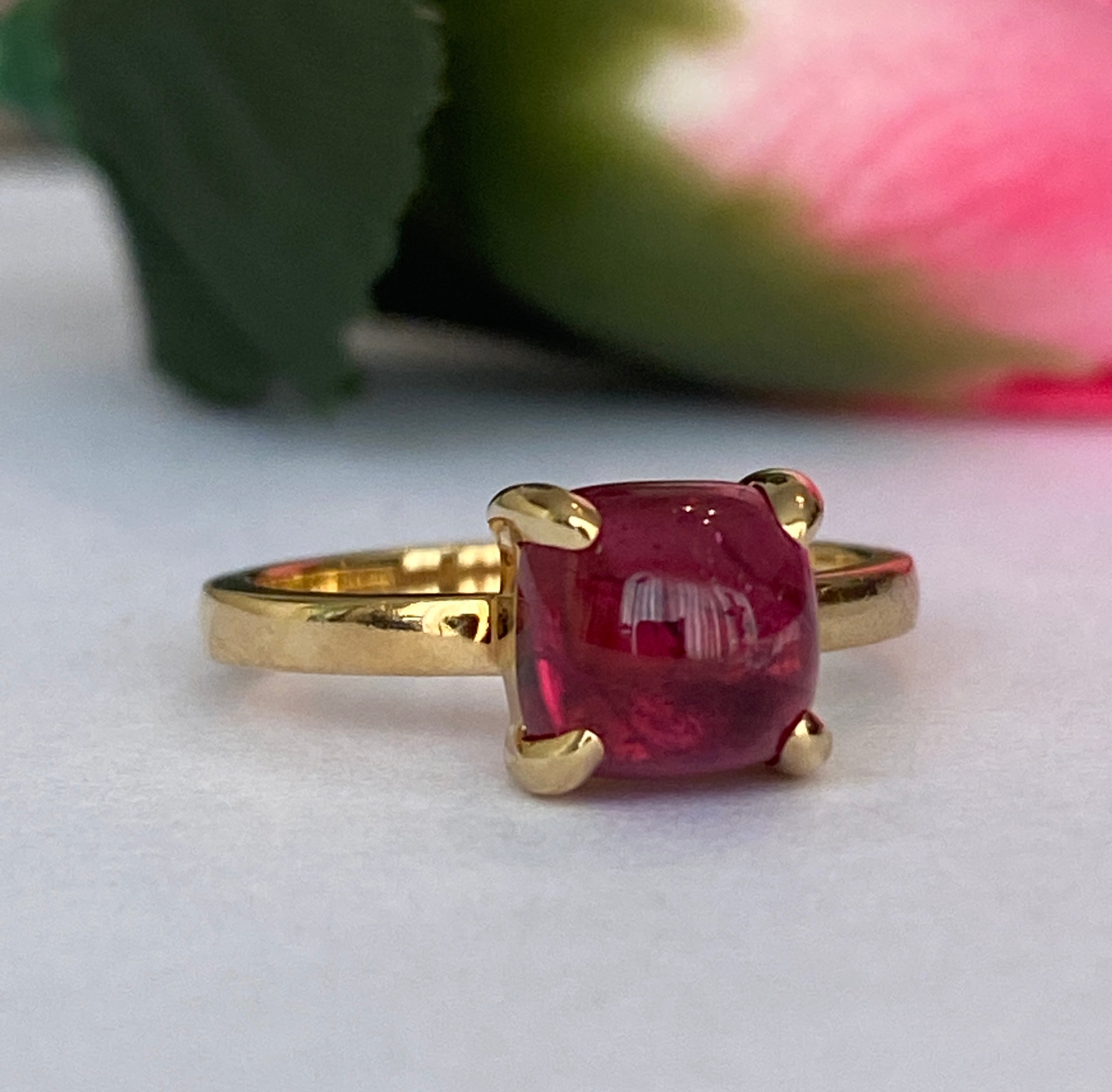 Tiffany & Co. Paloma Picasso Rubellite Tourmaline Sugar Stack Loaf 18k Gold Ring