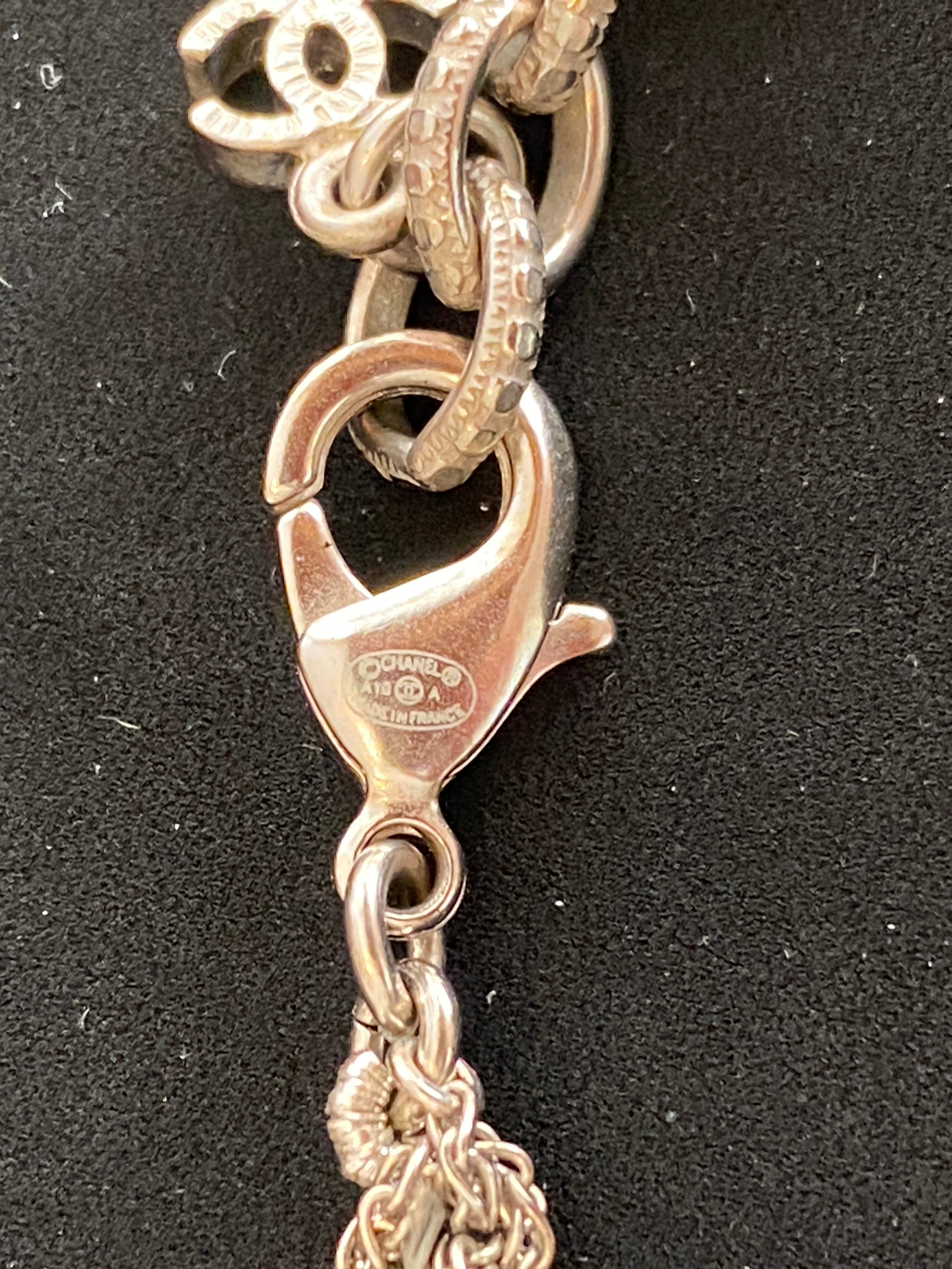 Chanel CC Choker Necklace – Metal with Faux Tahiti Pearls & Beads