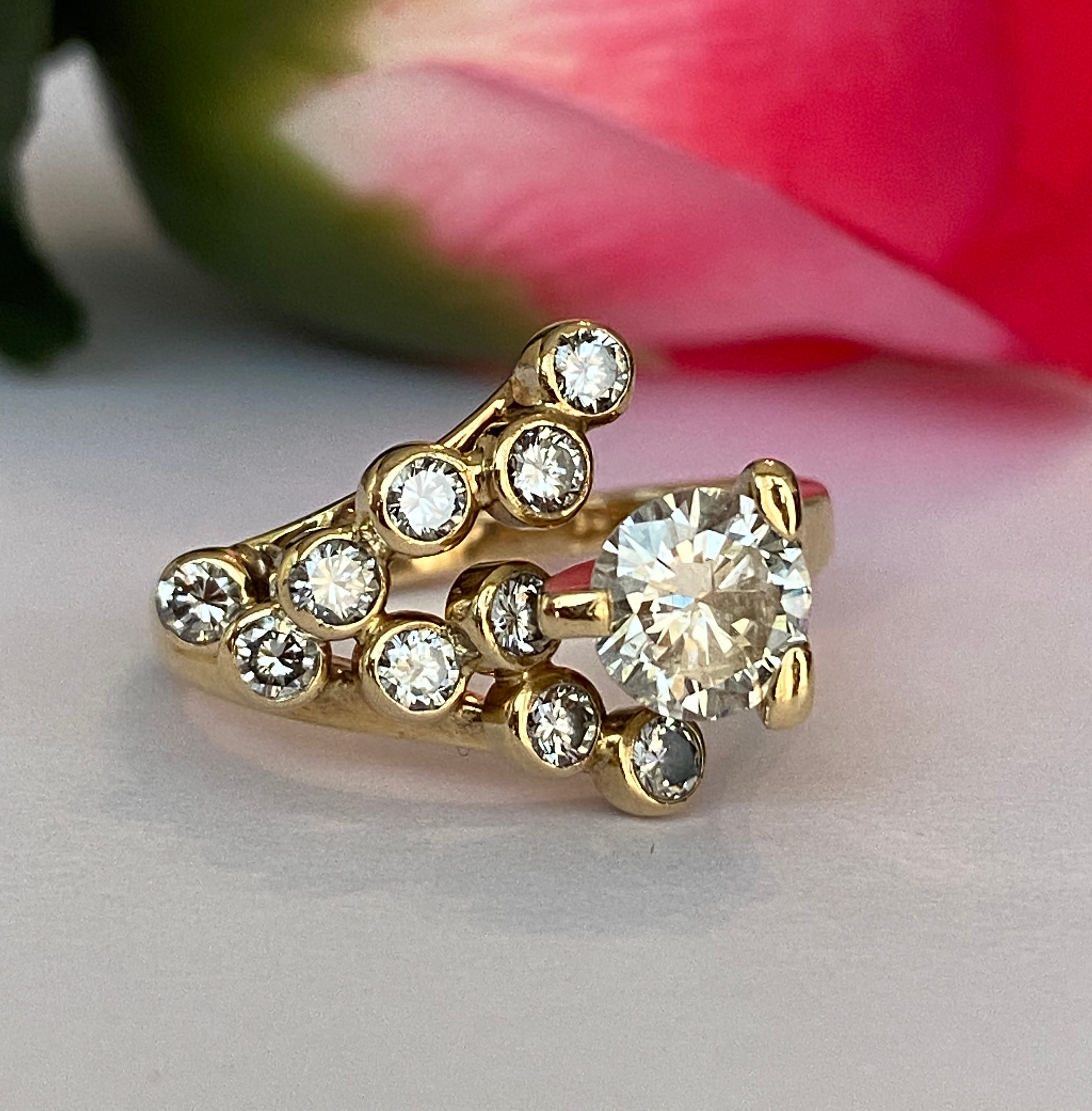 Vintage 18 kt Yellow Gold Cocktail ca 1.34 crt Diamonds ring
