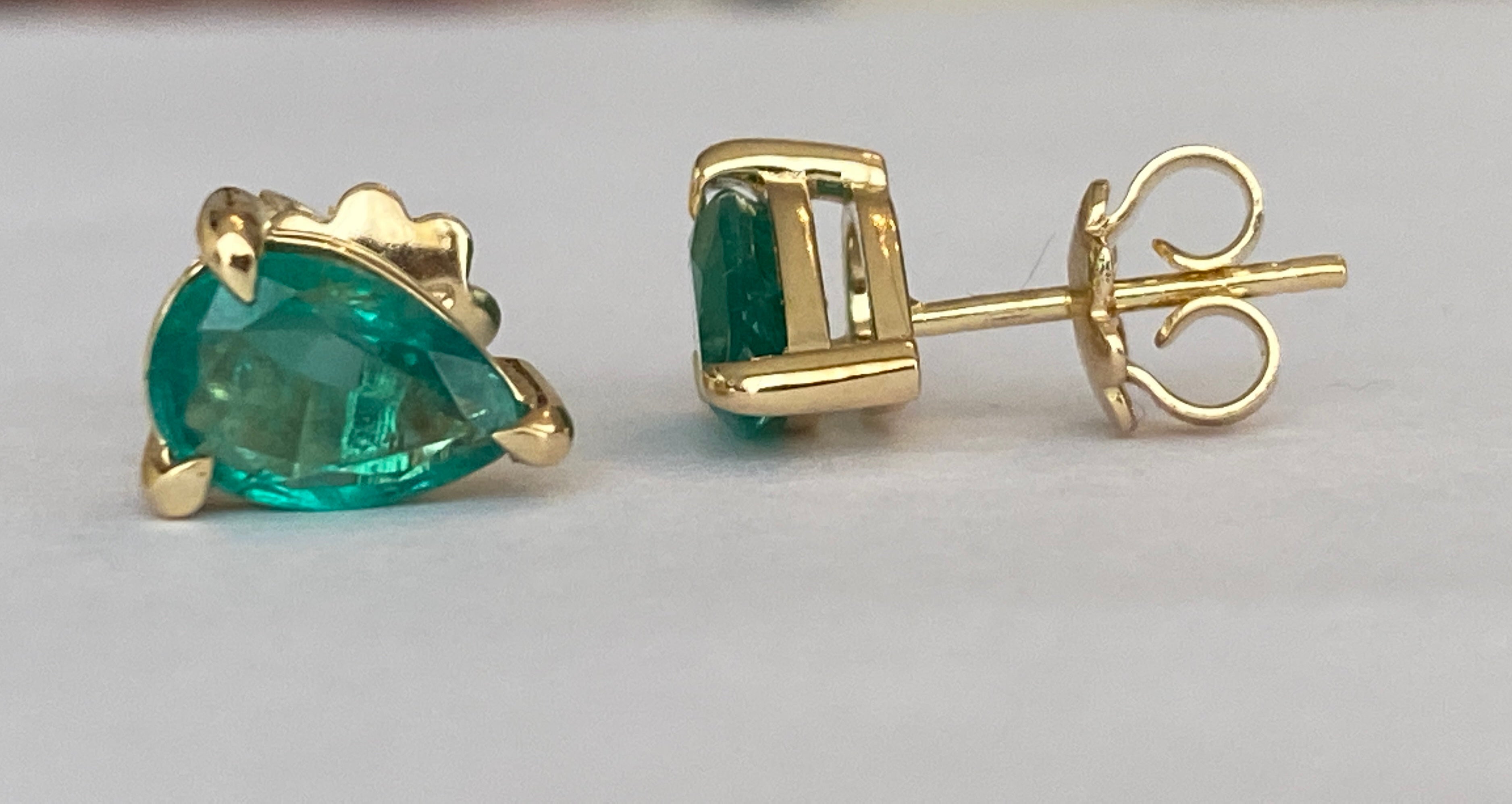 ALGT certified 2.17 Carat  Intense Green Color Emeralds yellow Gold Earrings
