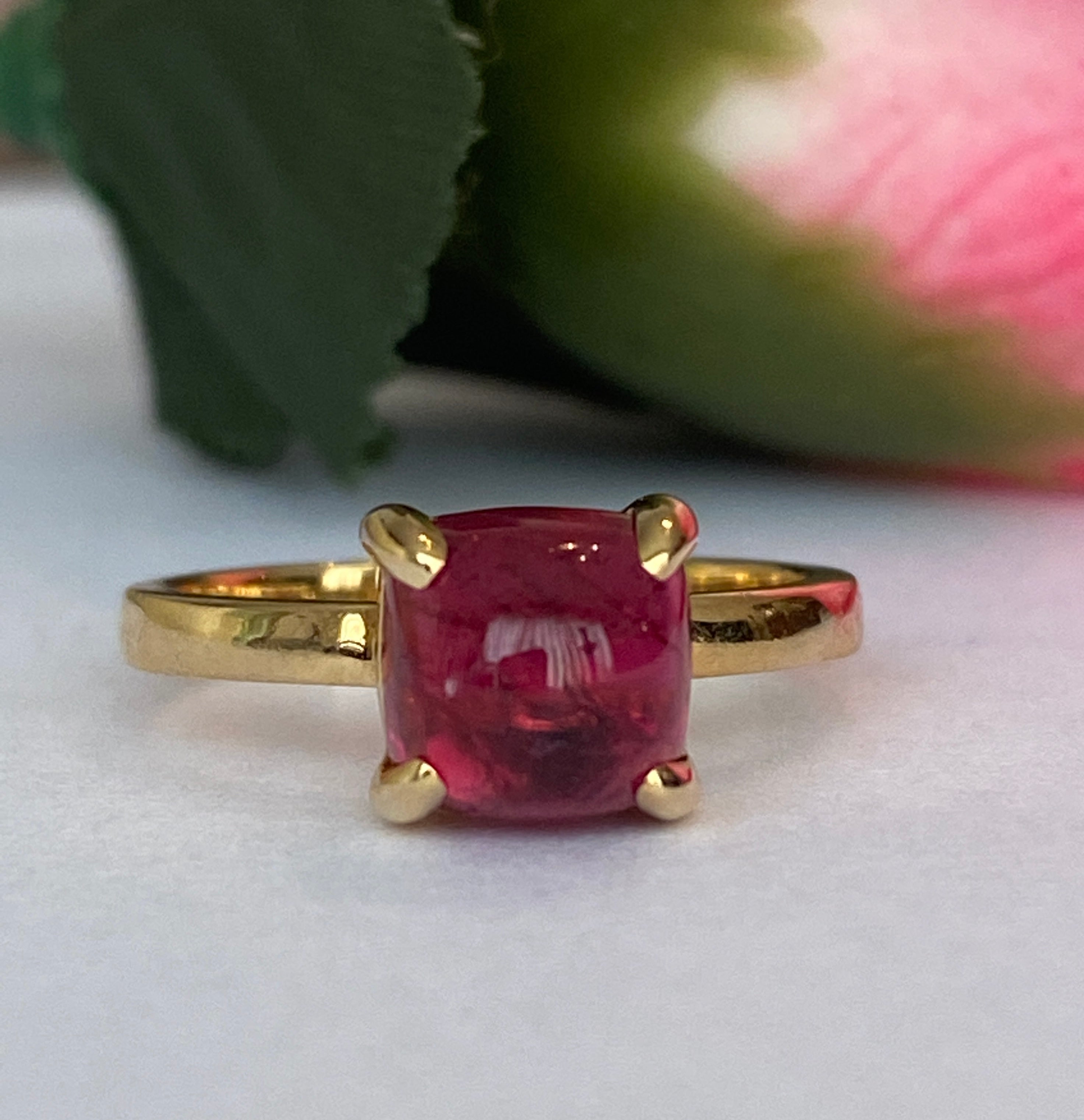 Tiffany & Co. Paloma Picasso Rubellite Tourmaline Sugar Stack Loaf 18k Gold Ring