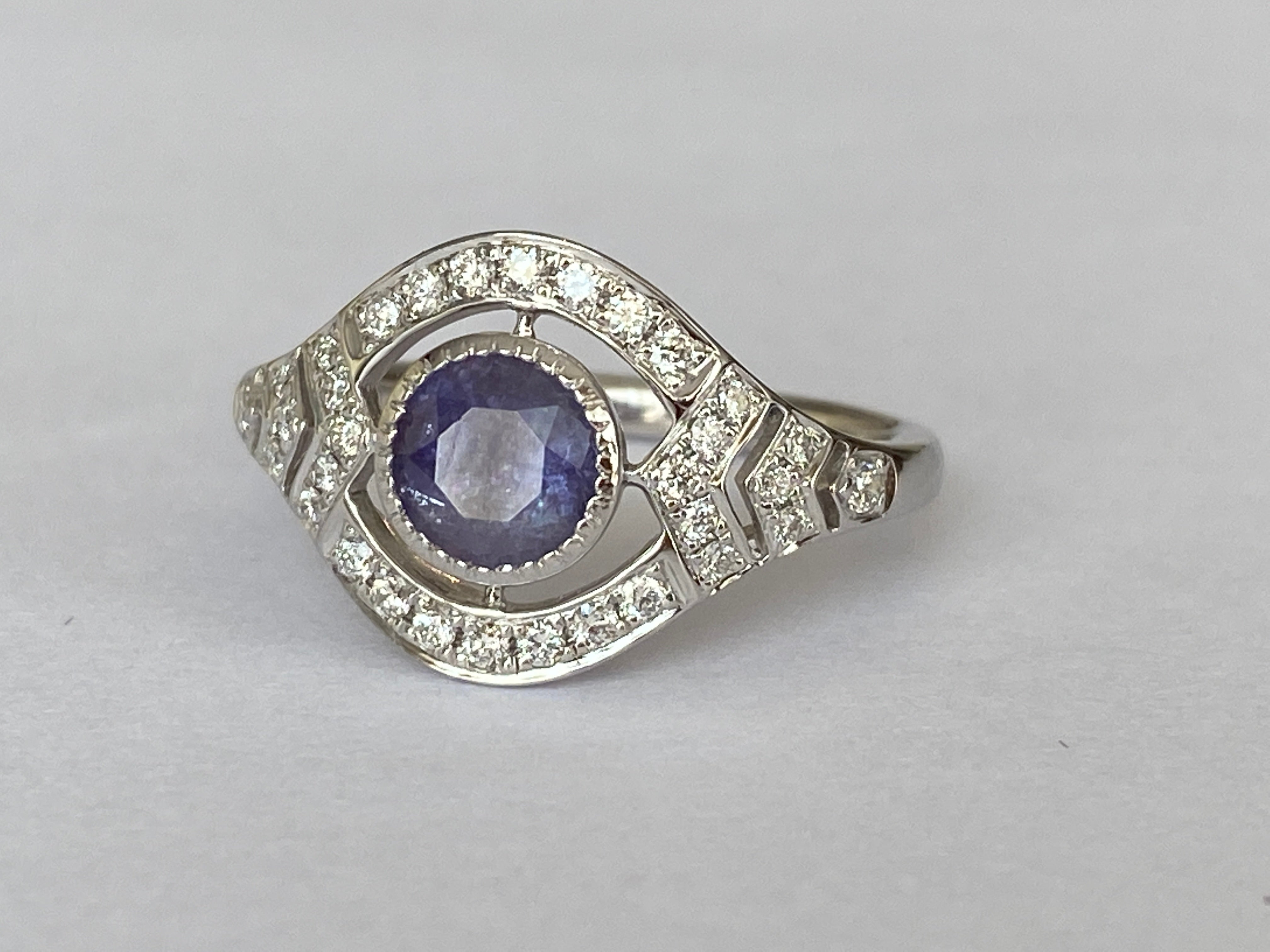 ALGT certified Natural 0.77 Carat  Alexandrite and  Diamond  White Gold  Ring