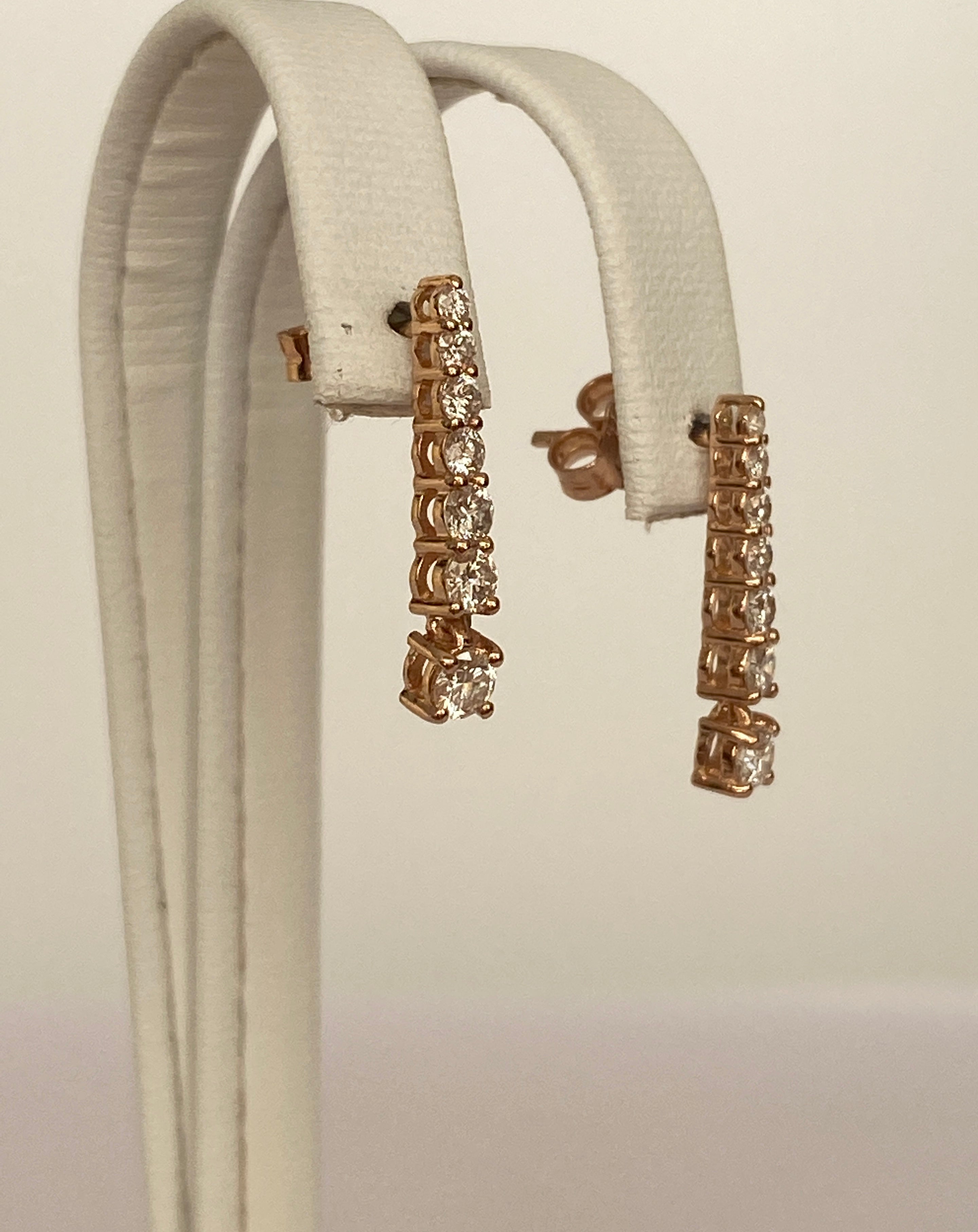 Rose 18 kt Gold Hanging Stud Earrings with Diamonds