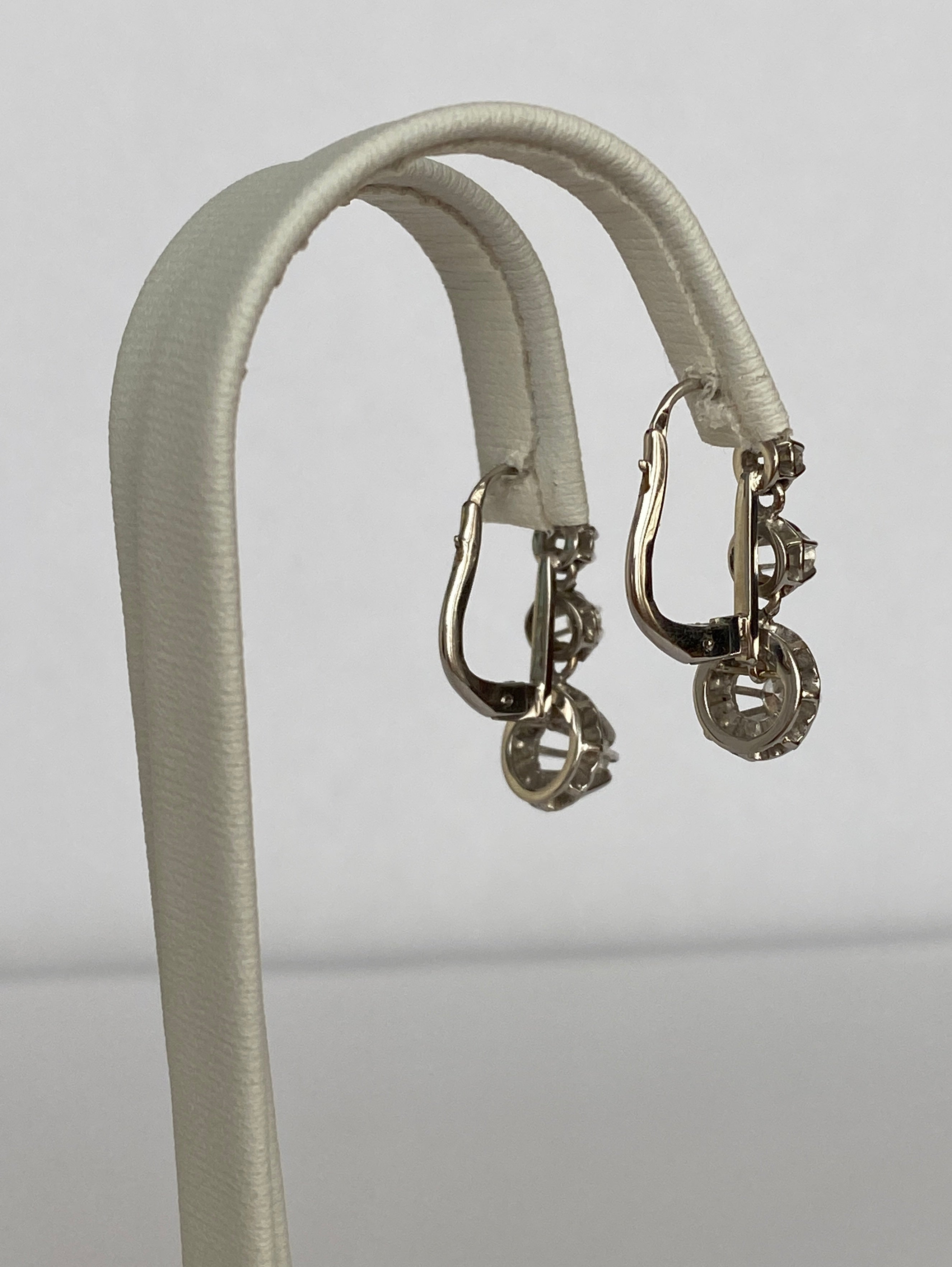 Vintage 18 kt White Gold Drop Earrings with Diamonds