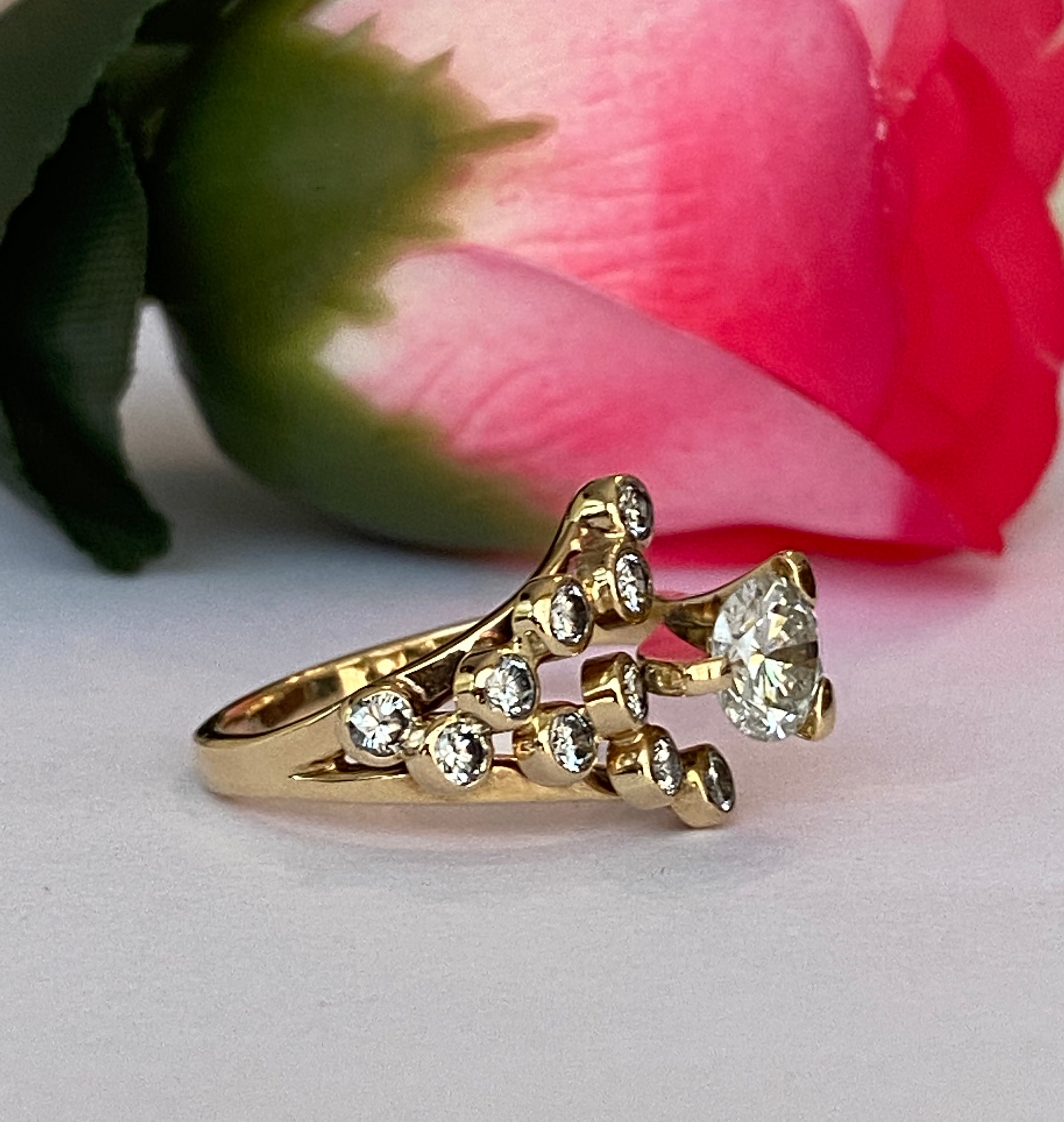 Vintage 18 kt Yellow Gold Cocktail ca 1.34 crt Diamonds ring