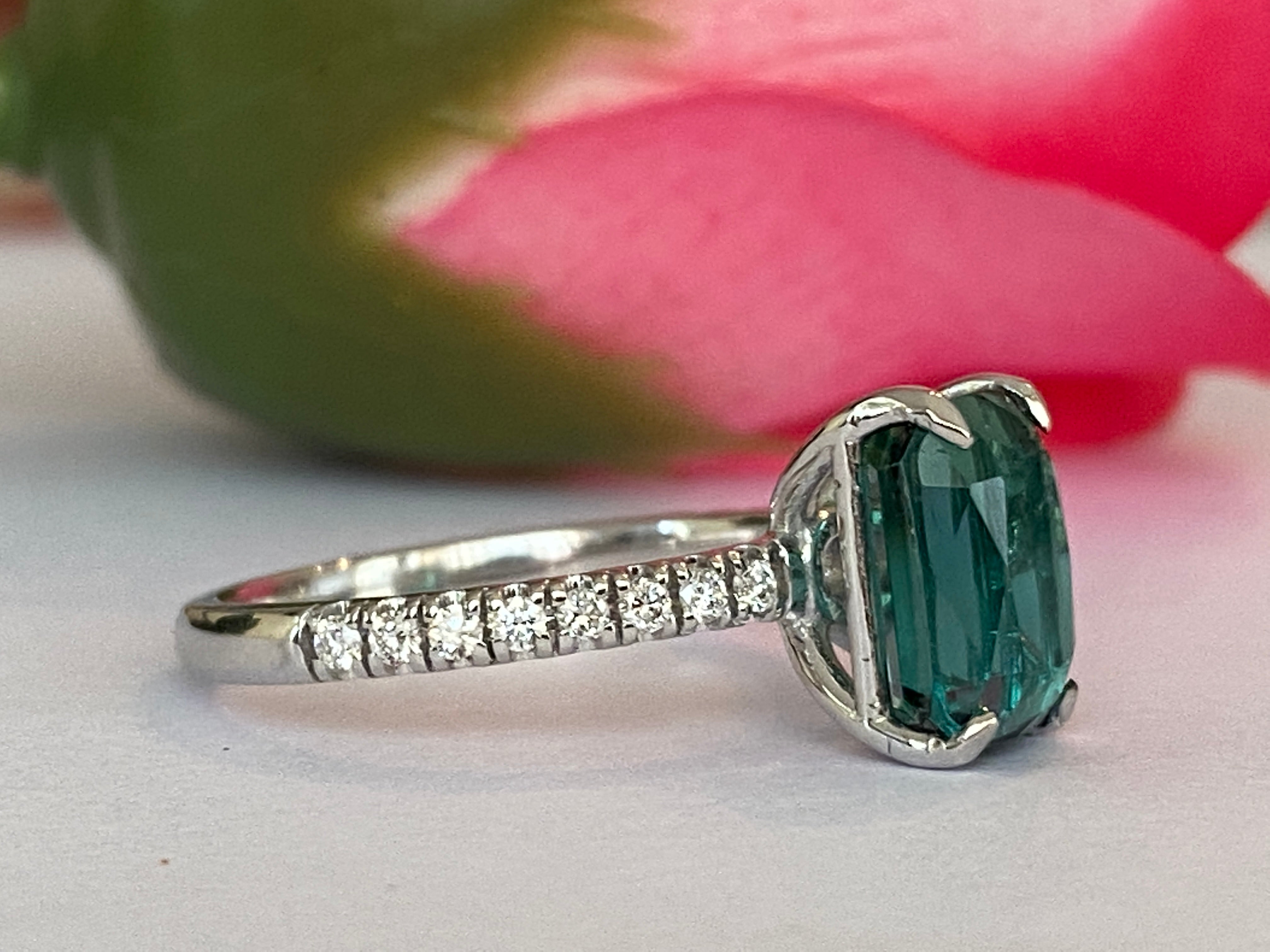 ALGT Certified 2.80 Carat Lagoon Tourmaline Diamond Cocktail Gold ring