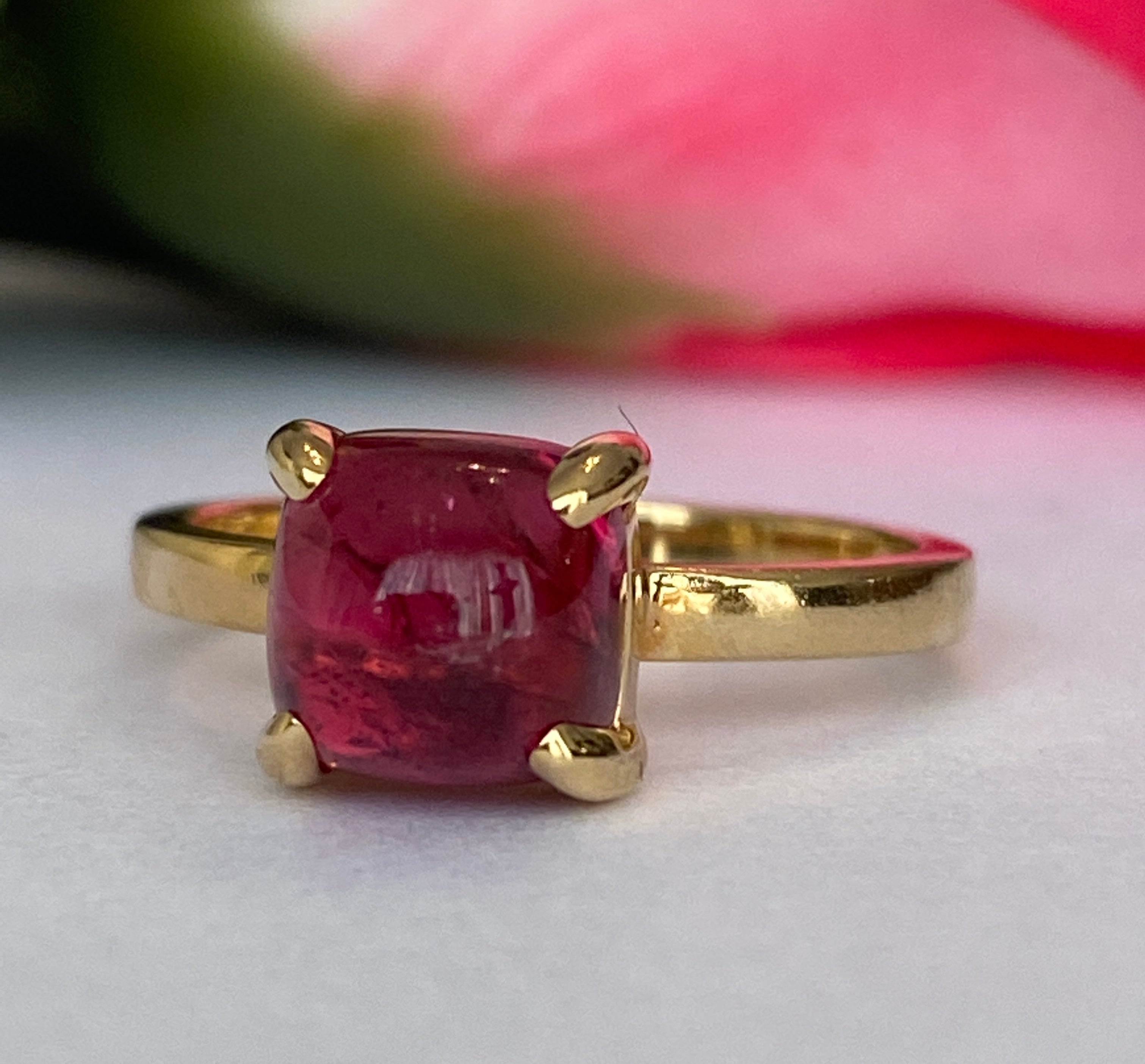 Tiffany & Co. Paloma Picasso Rubellite Tourmaline Sugar Stack Loaf 18k Gold Ring
