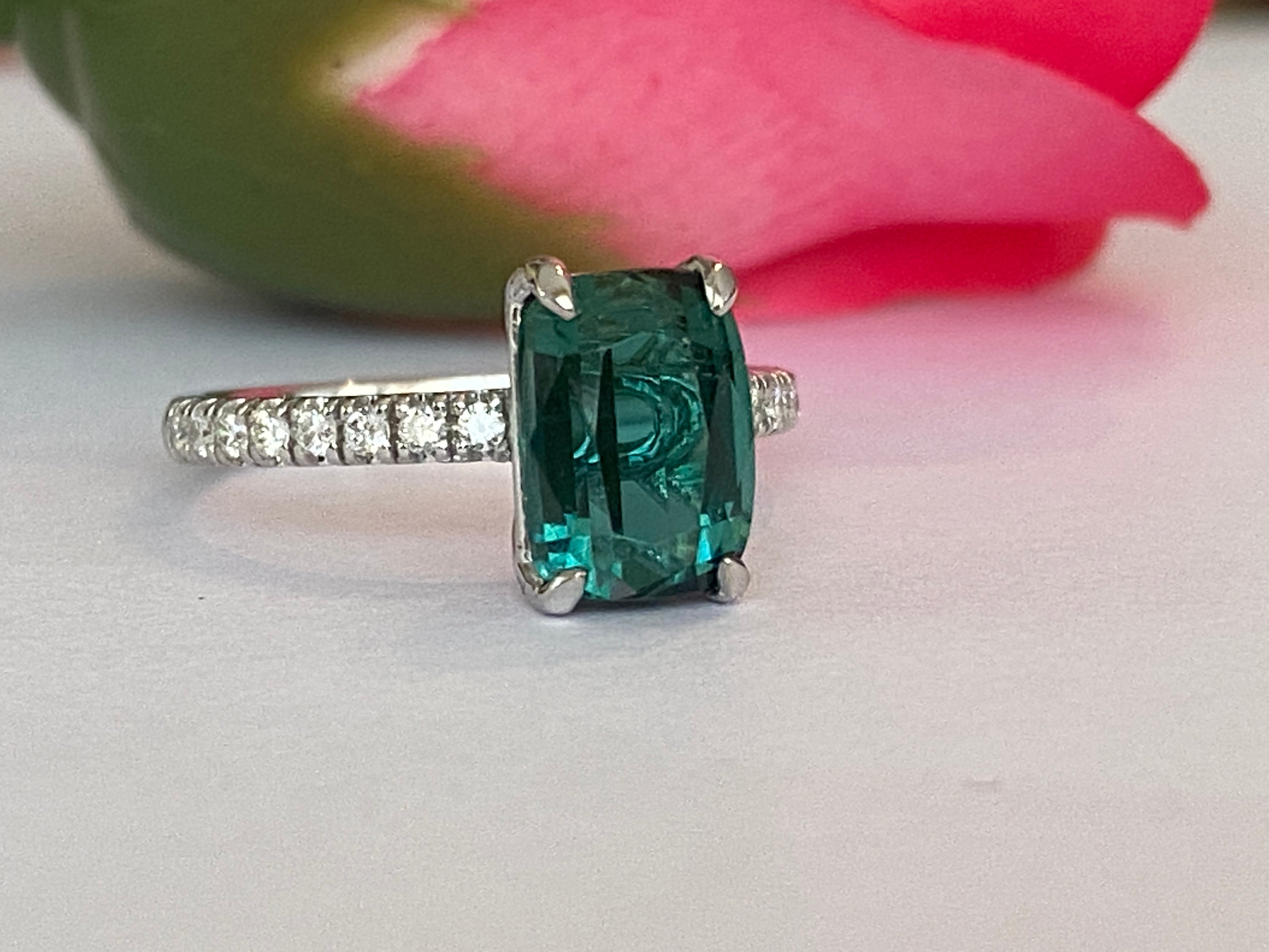 ALGT Certified 2.80 Carat Lagoon Tourmaline Diamond Cocktail Gold ring