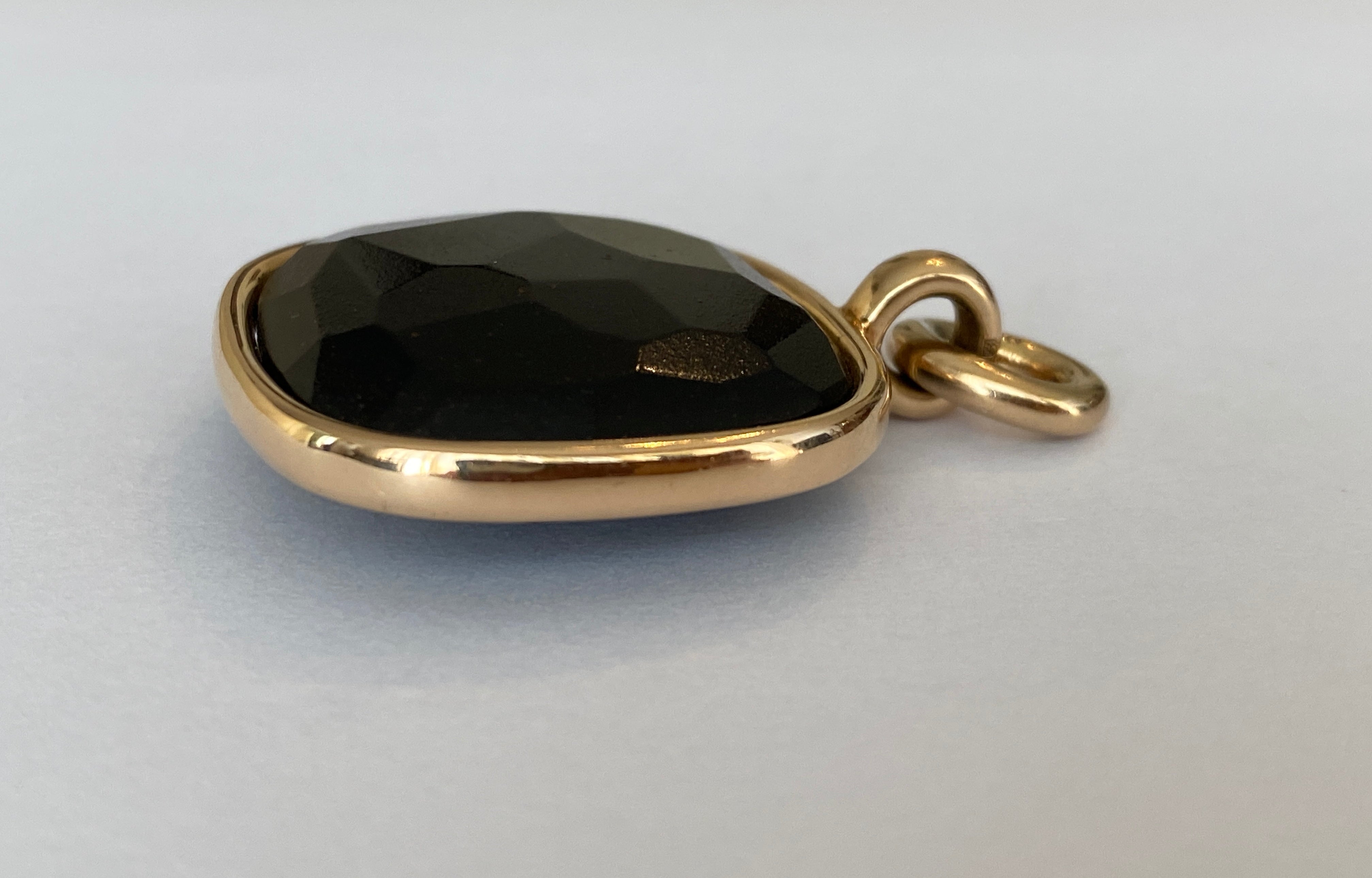 Pomellato Victoria Pendant 18k Yellow Gold  Extra Large Jet Pendant