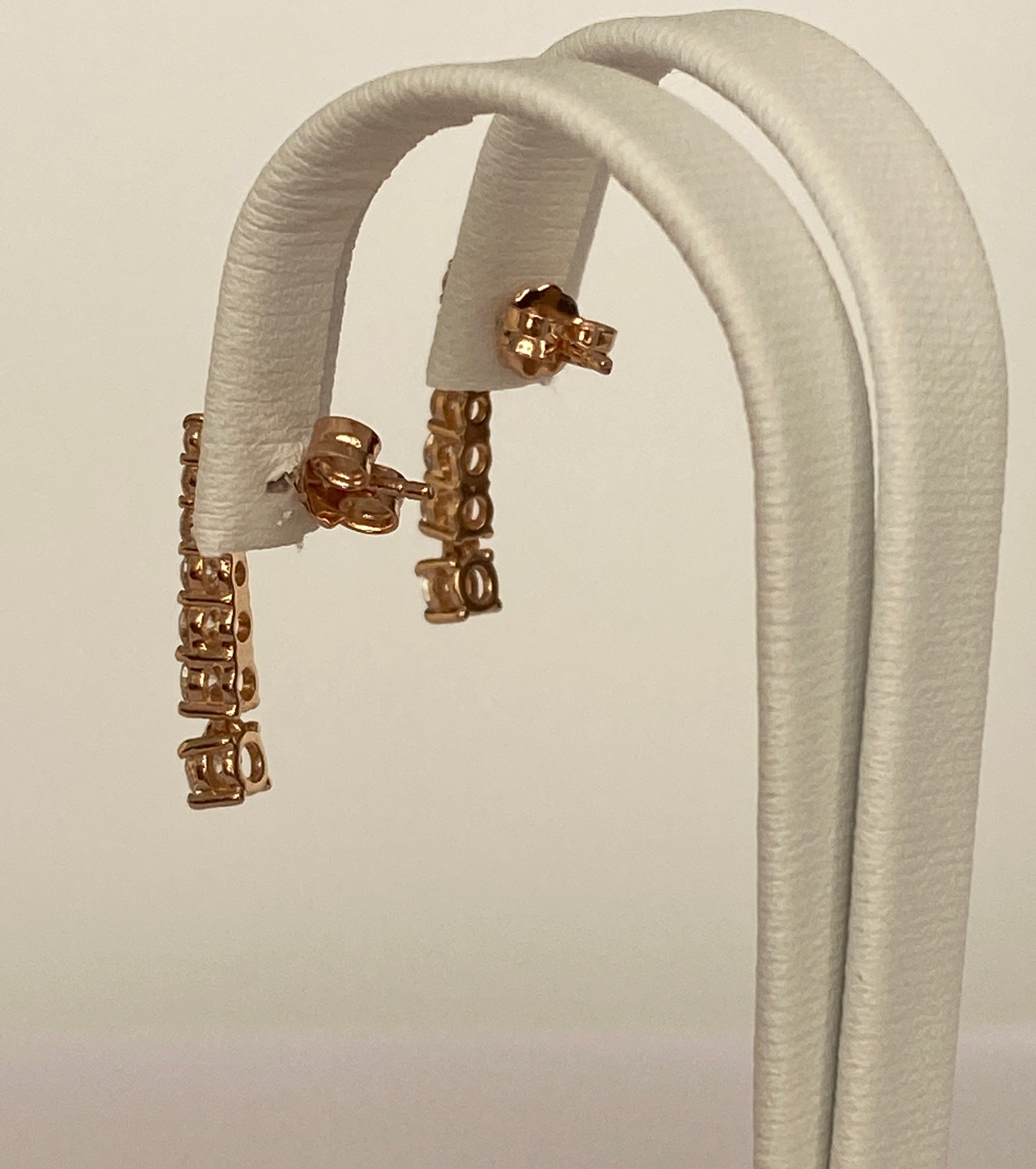Rose 18 kt Gold Hanging Stud Earrings with Diamonds