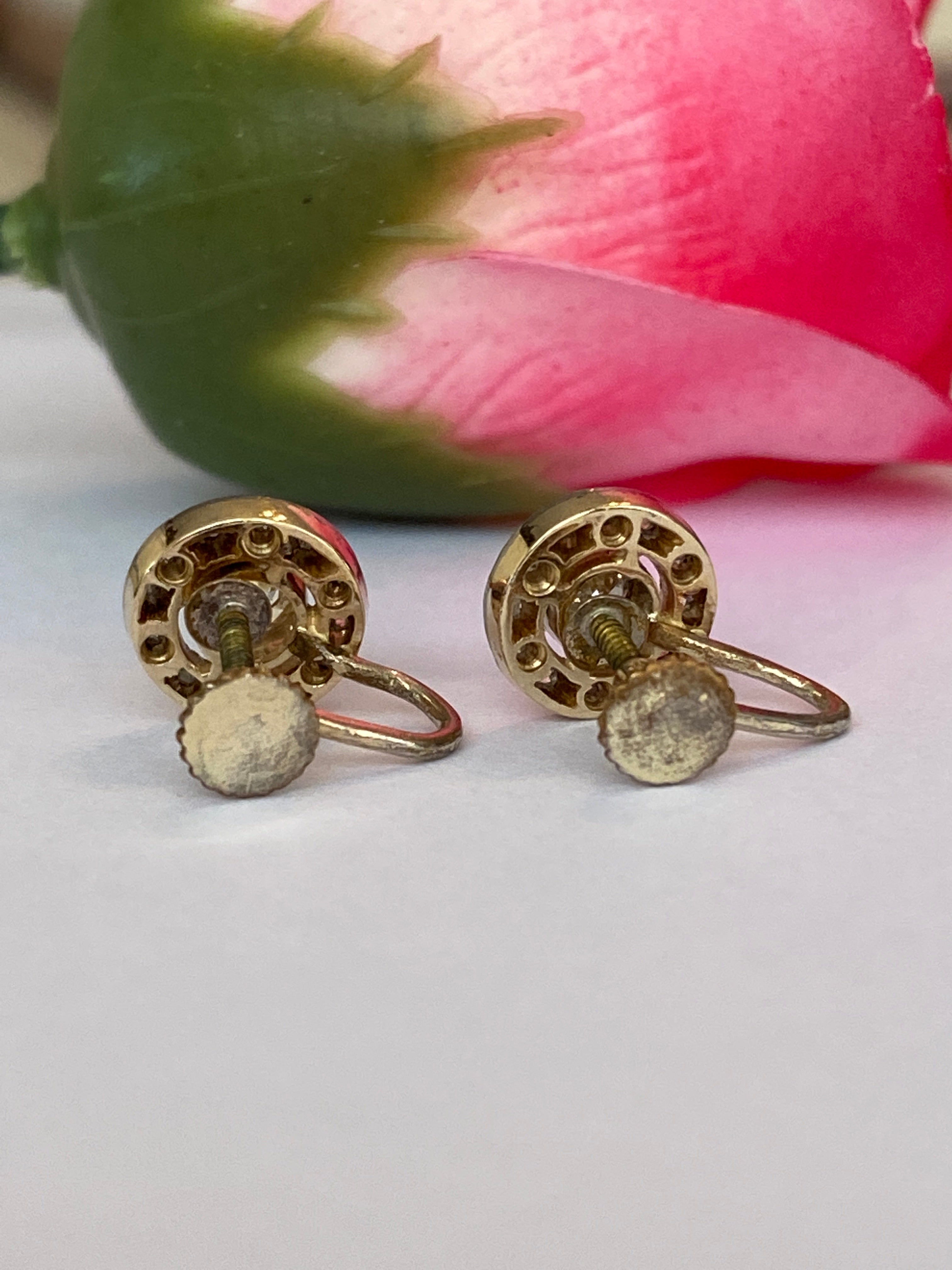 Antique Victorian 14 kt  Gold Halo Earrings with 0.74 ct Old-Cut Diamonds