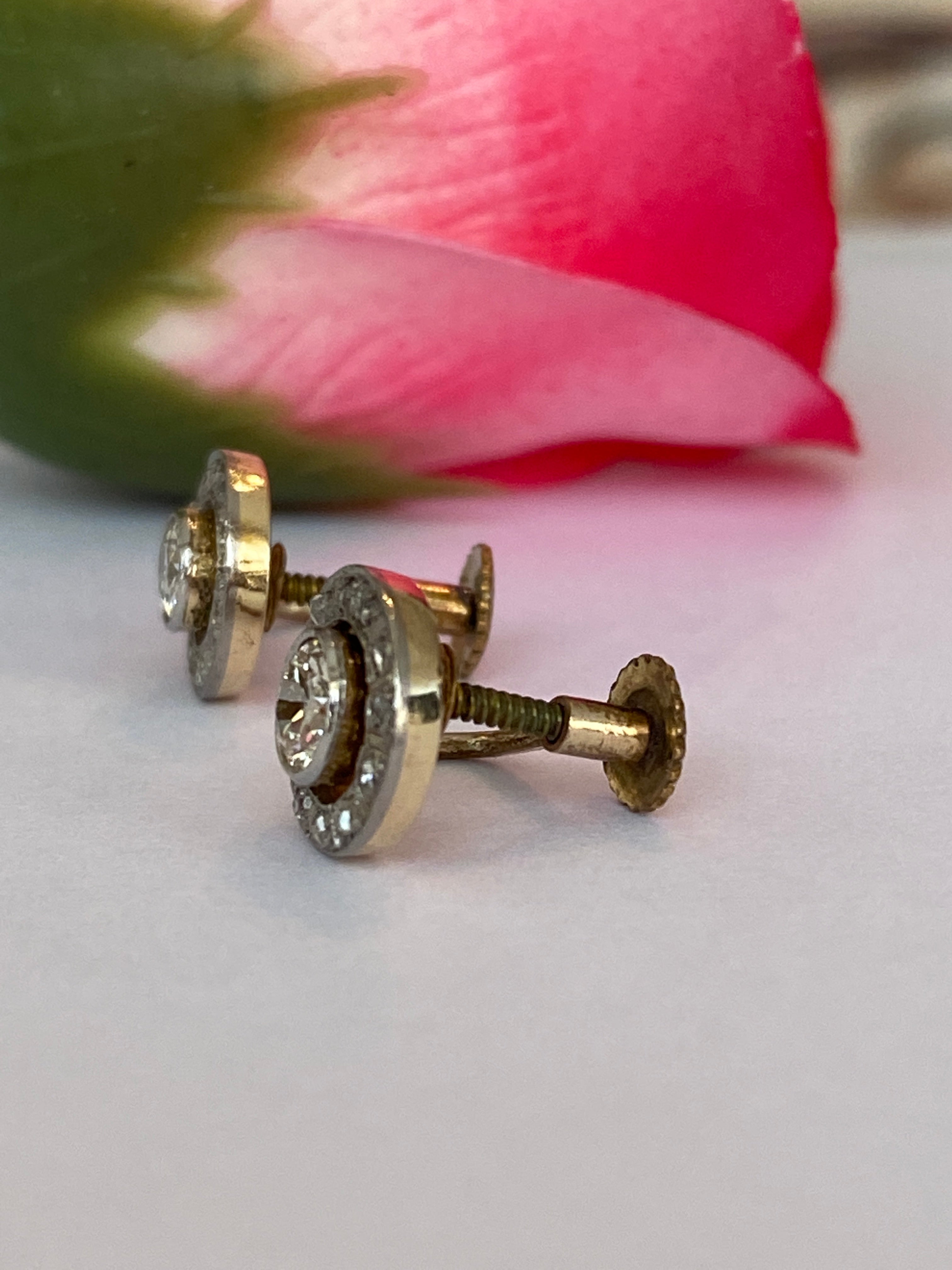 Antique Victorian 14 kt  Gold Halo Earrings with 0.74 ct Old-Cut Diamonds