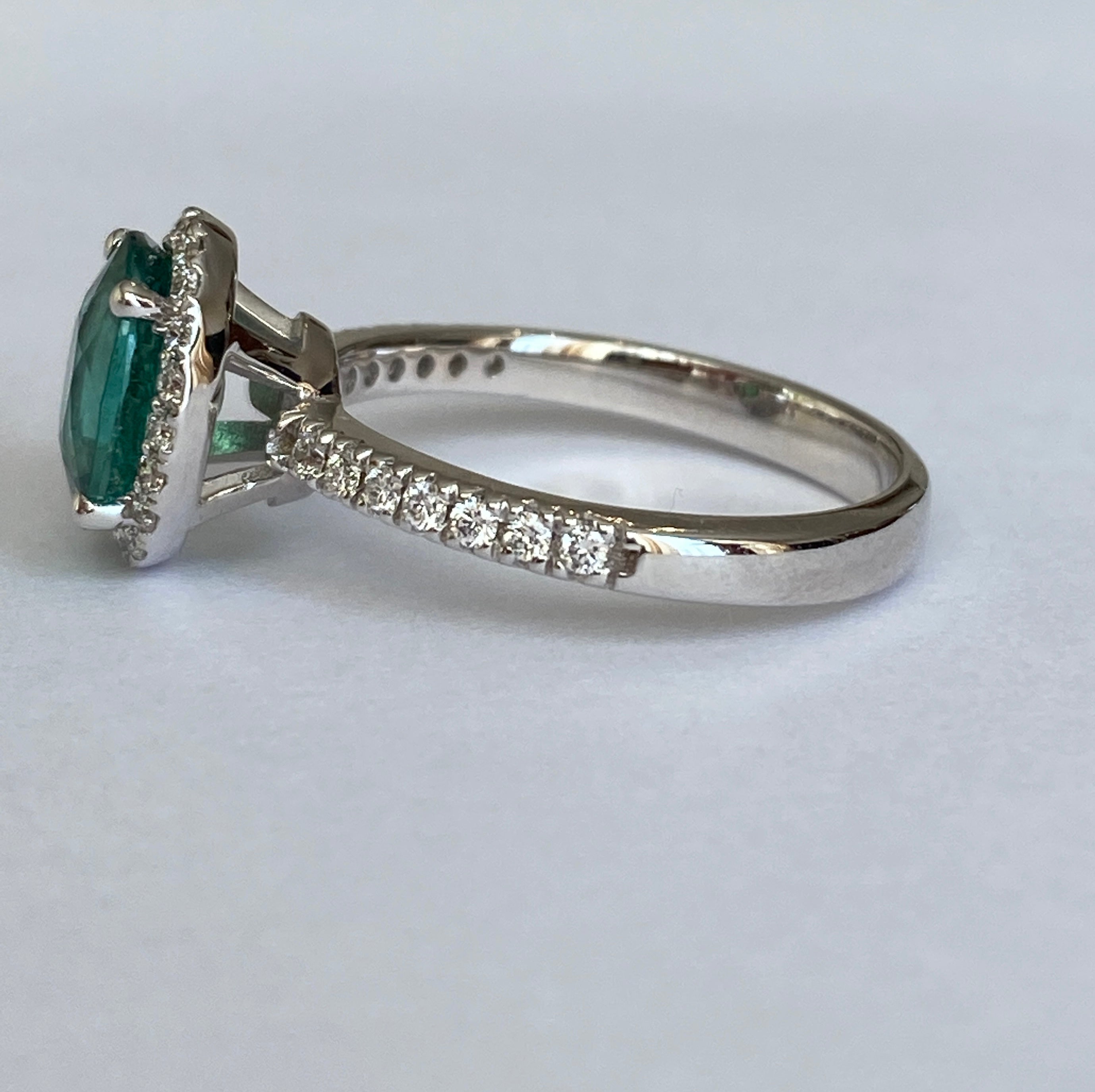 ALGT Certified 2.08 Carat Lagoon Tourmaline Diamond Cocktail Gold ring