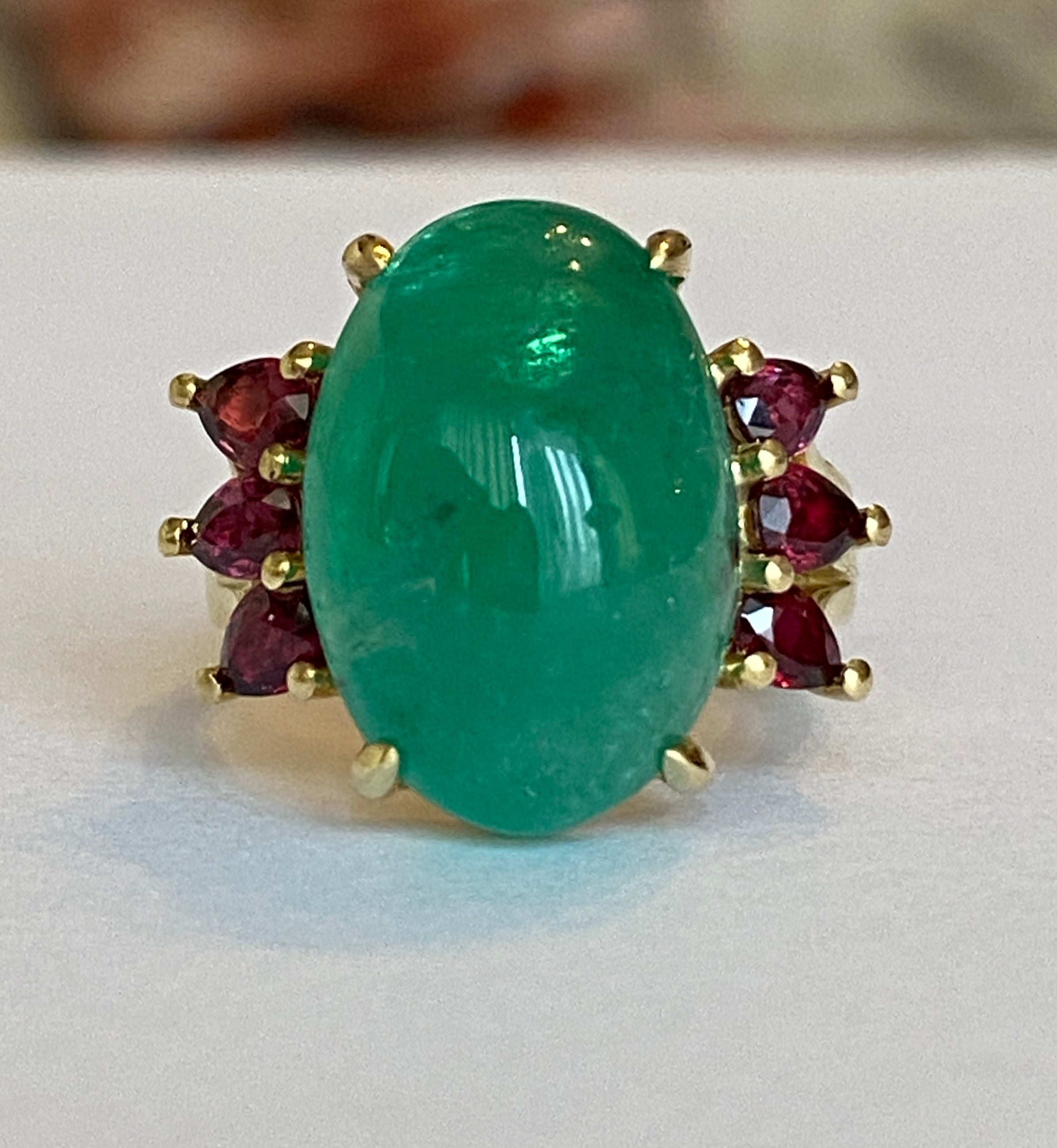 ALGT certified Natural 10.17 Carat Ural Emerald and Ruby Cocktail ring