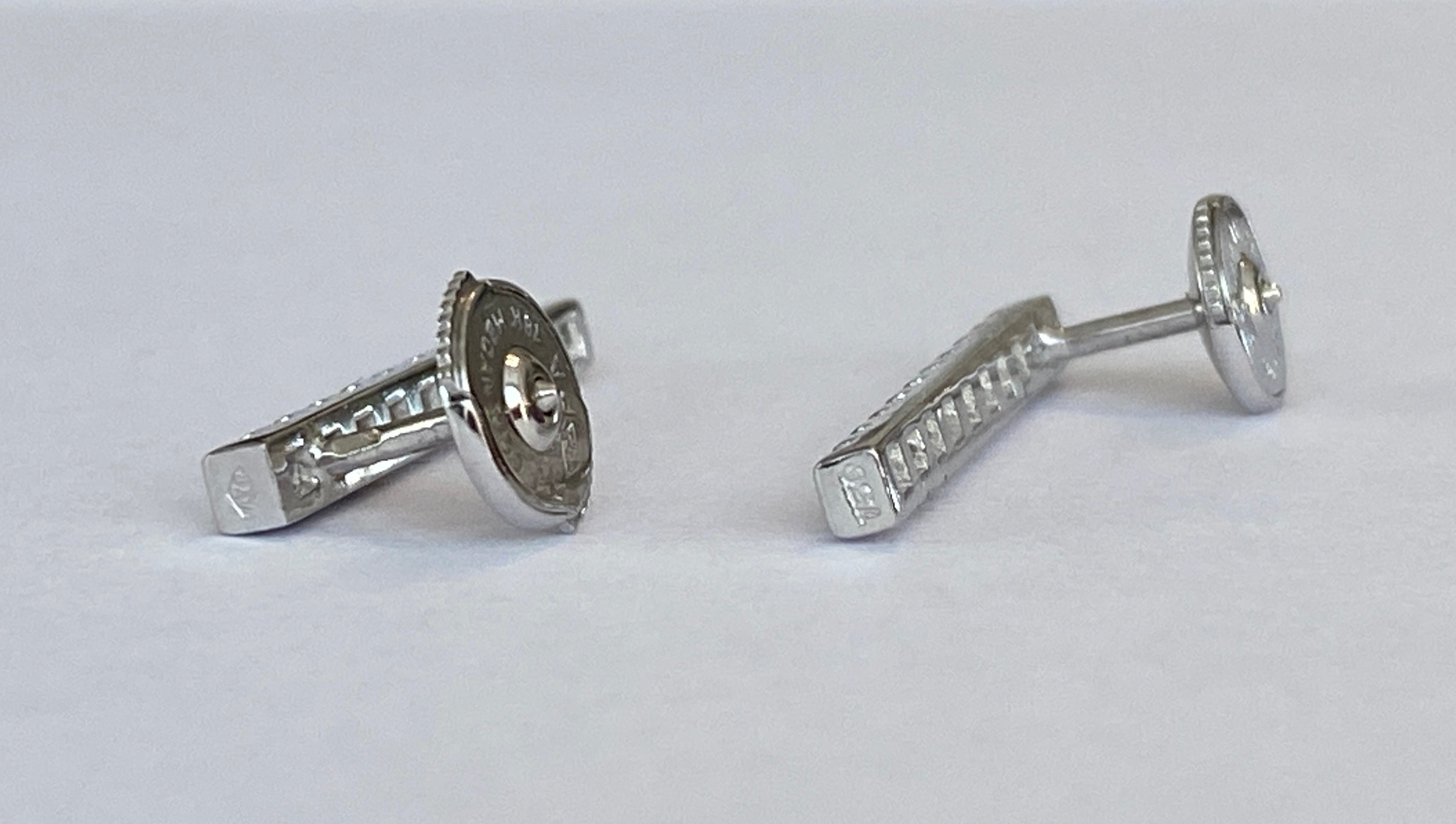 Alain Roure diamond 18 kt gold drop earrings