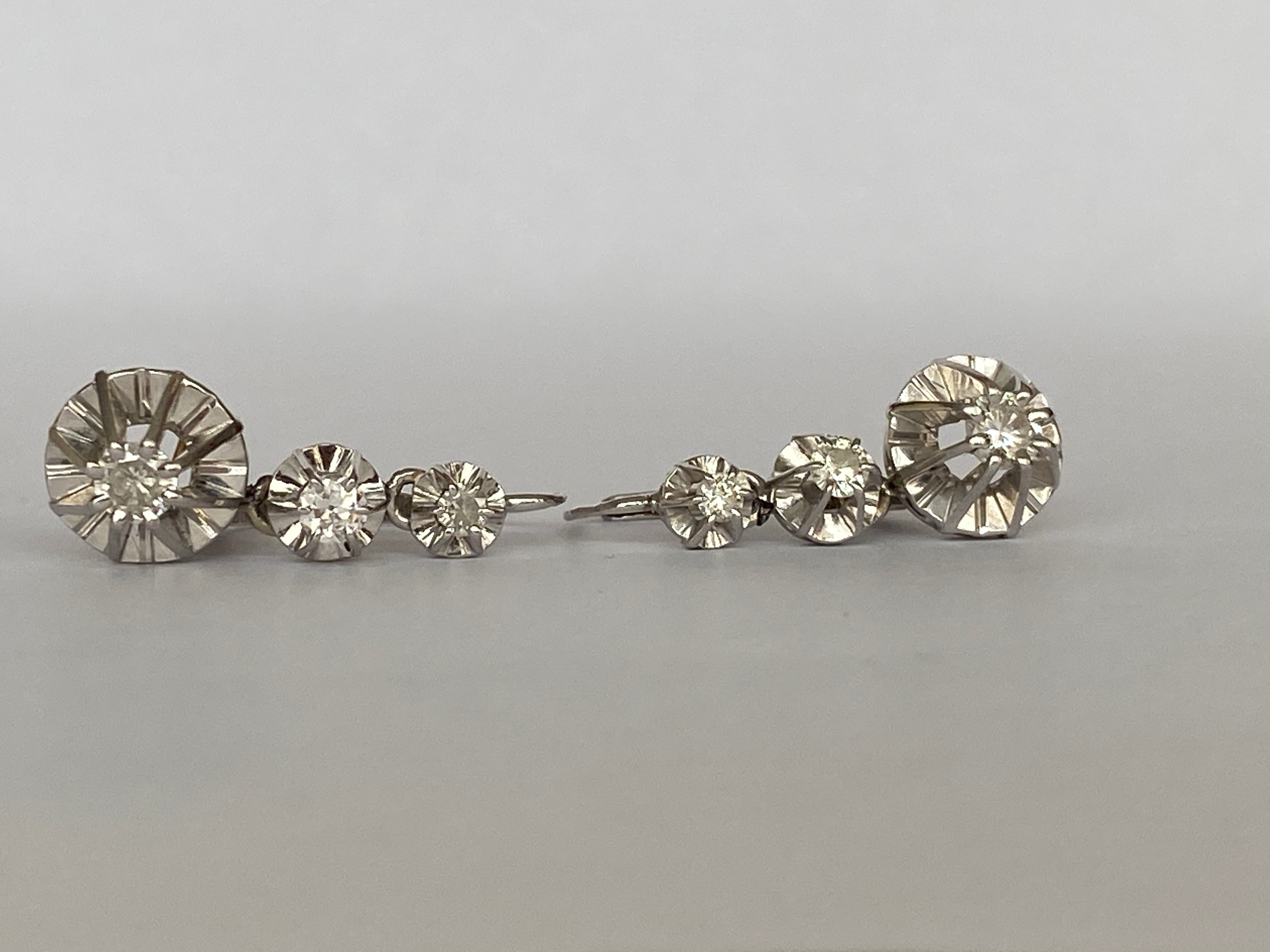 Vintage 18 kt White Gold Drop Earrings with Diamonds