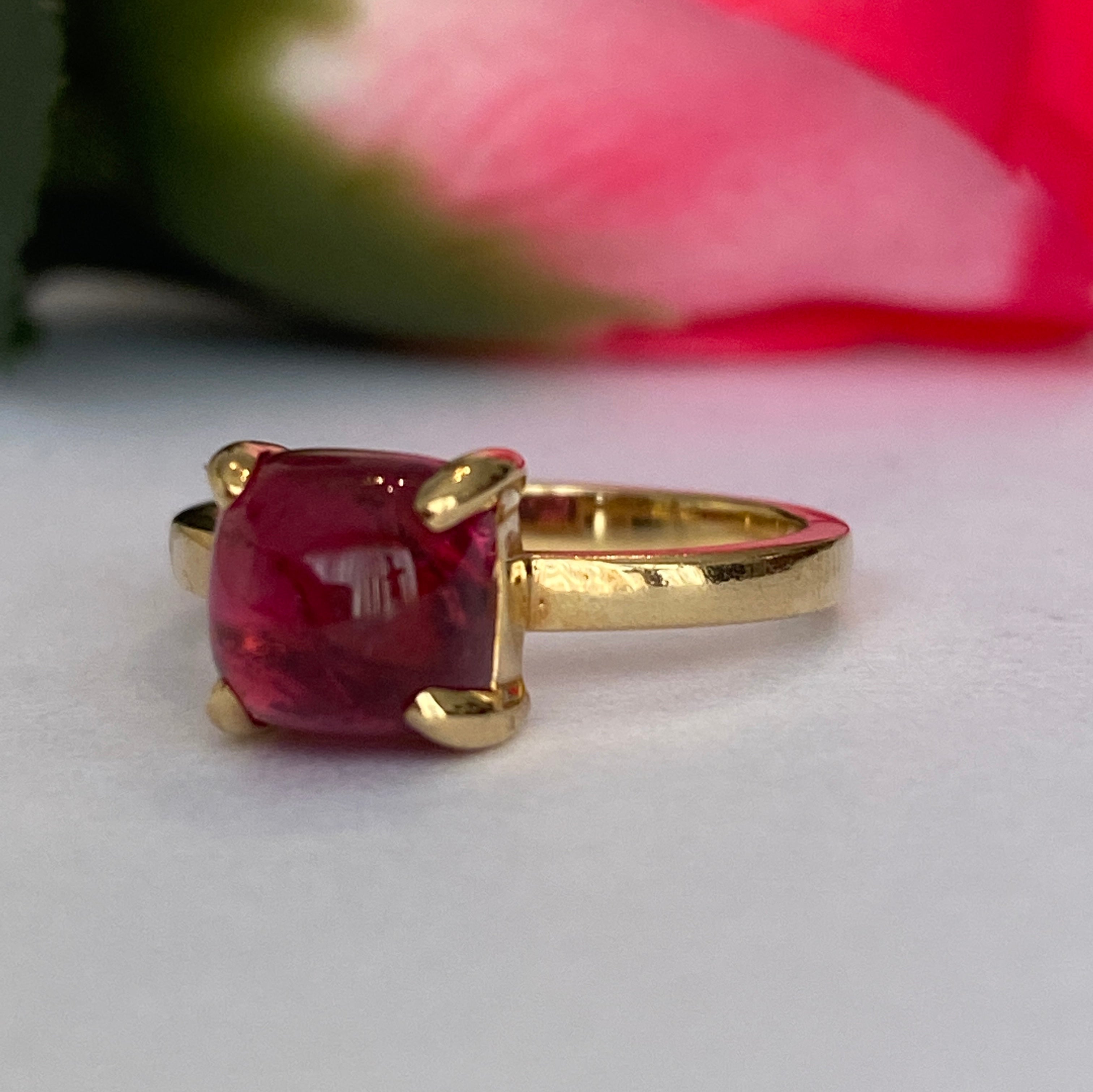 Tiffany & Co. Paloma Picasso Rubellite Tourmaline Sugar Stack Loaf 18k Gold Ring