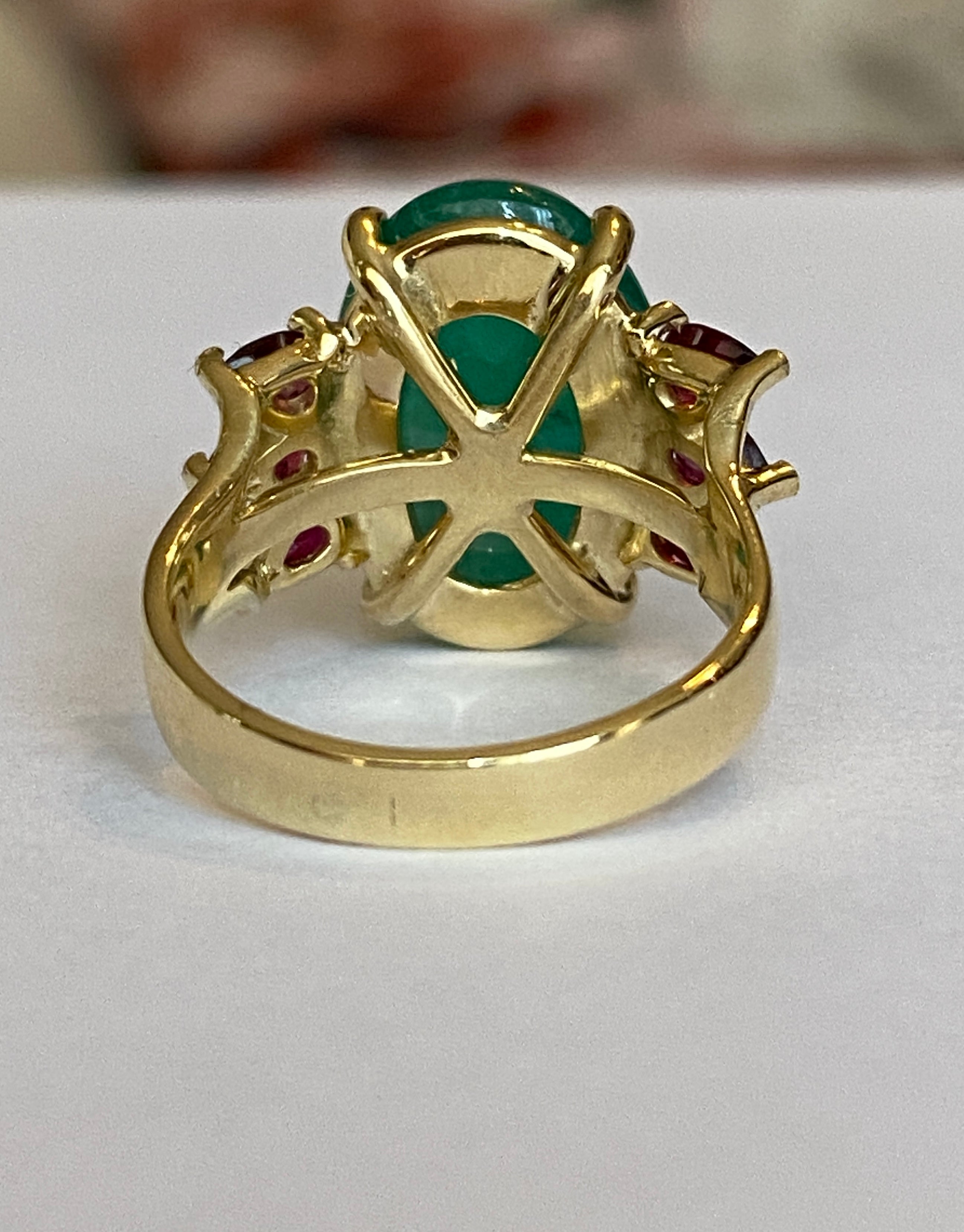 ALGT certified Natural 10.17 Carat Ural Emerald and Ruby Cocktail ring