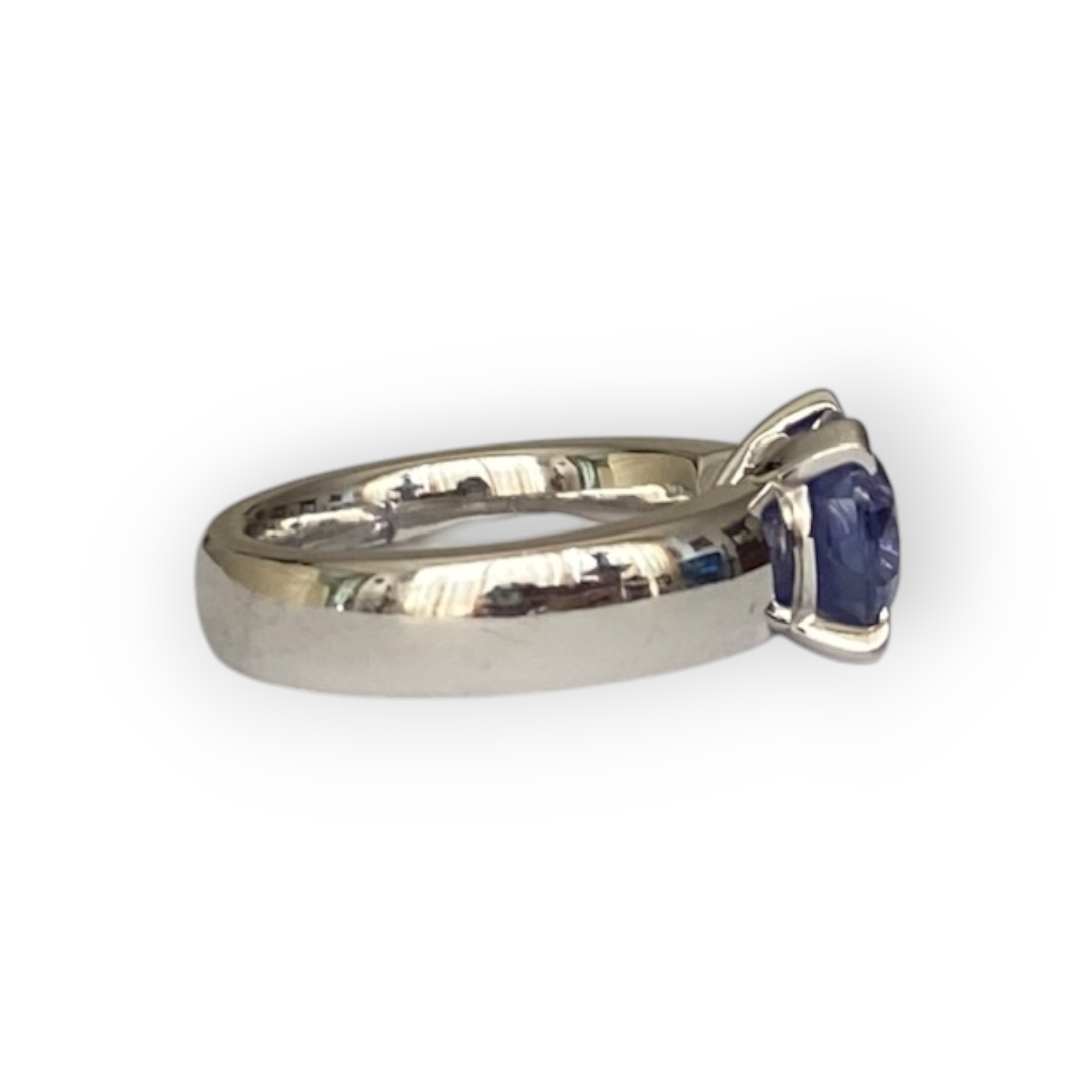 Gubelin: Sapphire Mirage Ring