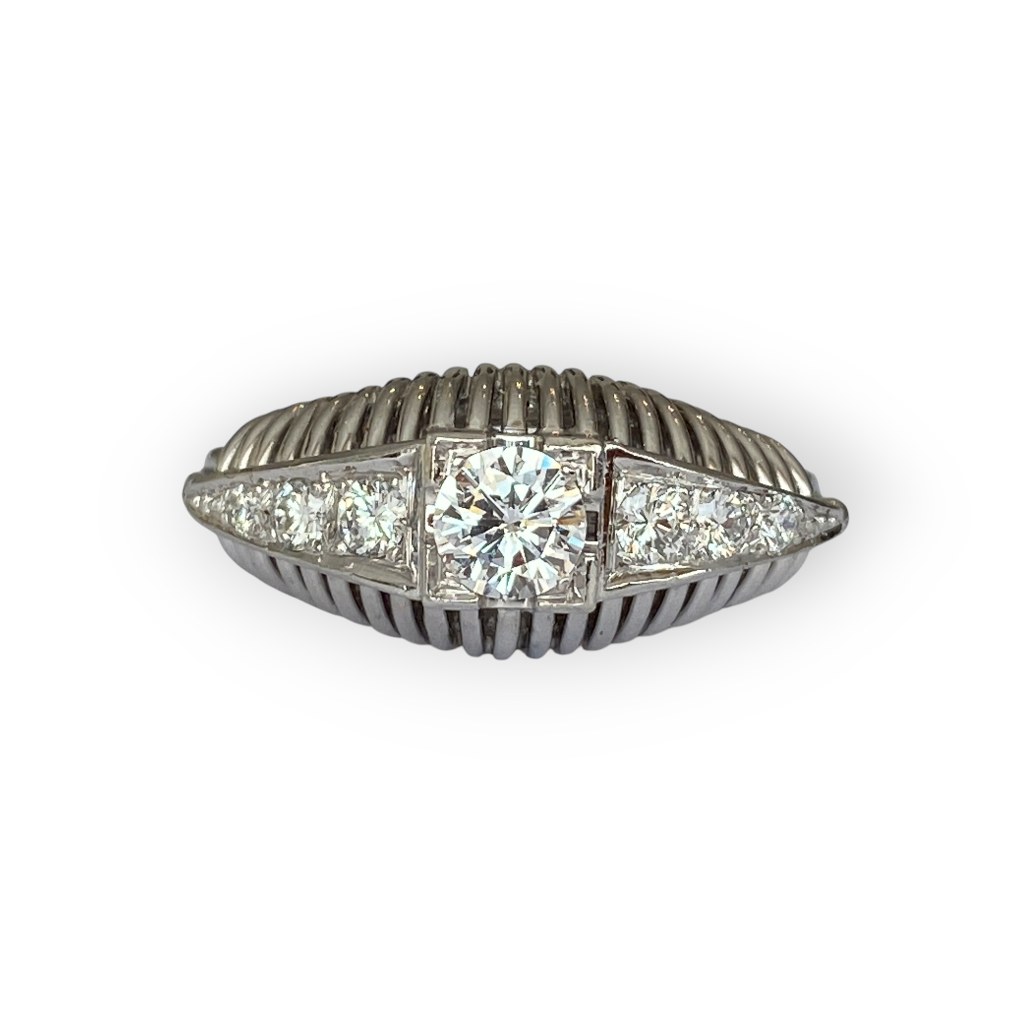 Vintage 18 kt White Gold Engagement Diamonds  Ring – A Timeless Treasure