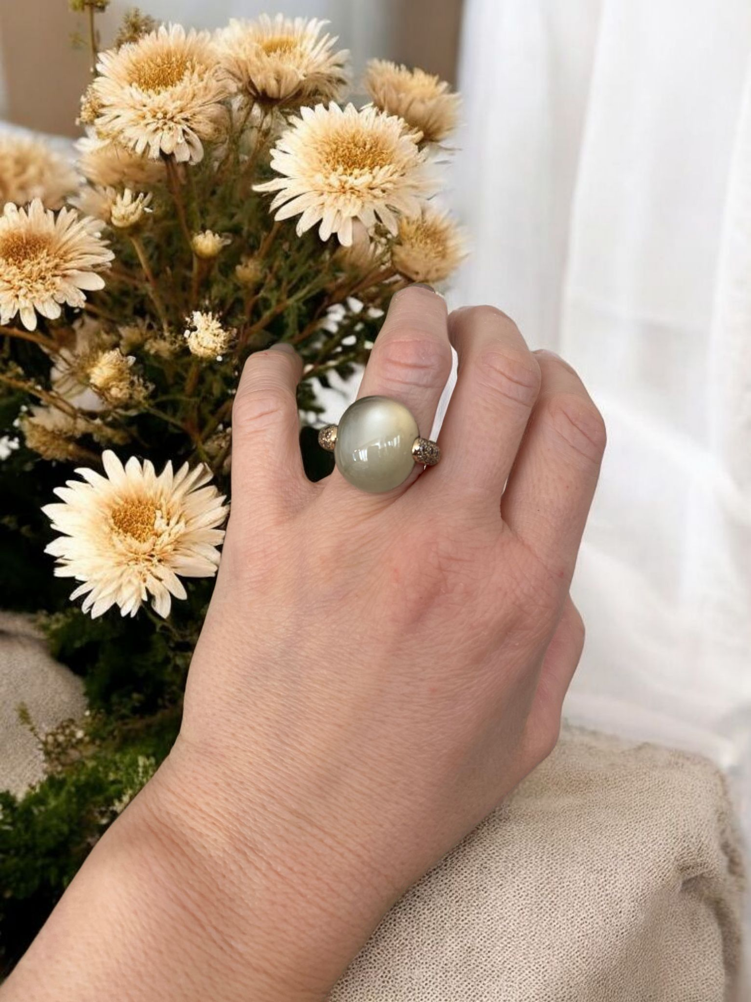 Pomellato Luna Ring in Yellow Gold with Cabochon Moonstone & Cognac Diamonds