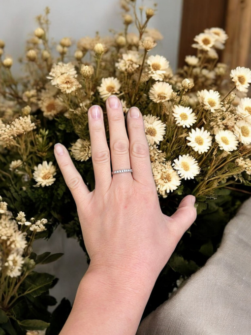 14 Carat White Gold Ring with Diamonds