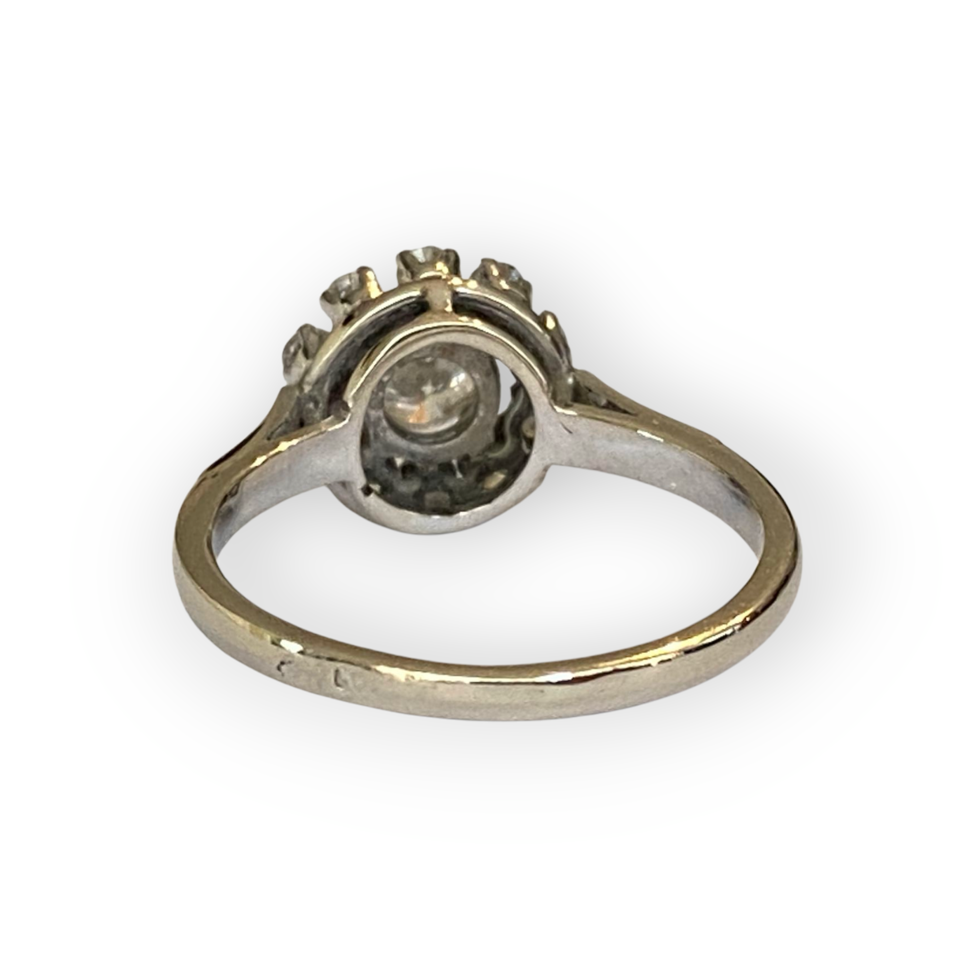 14 carat vintage white gold rosette engagement diamond  ring