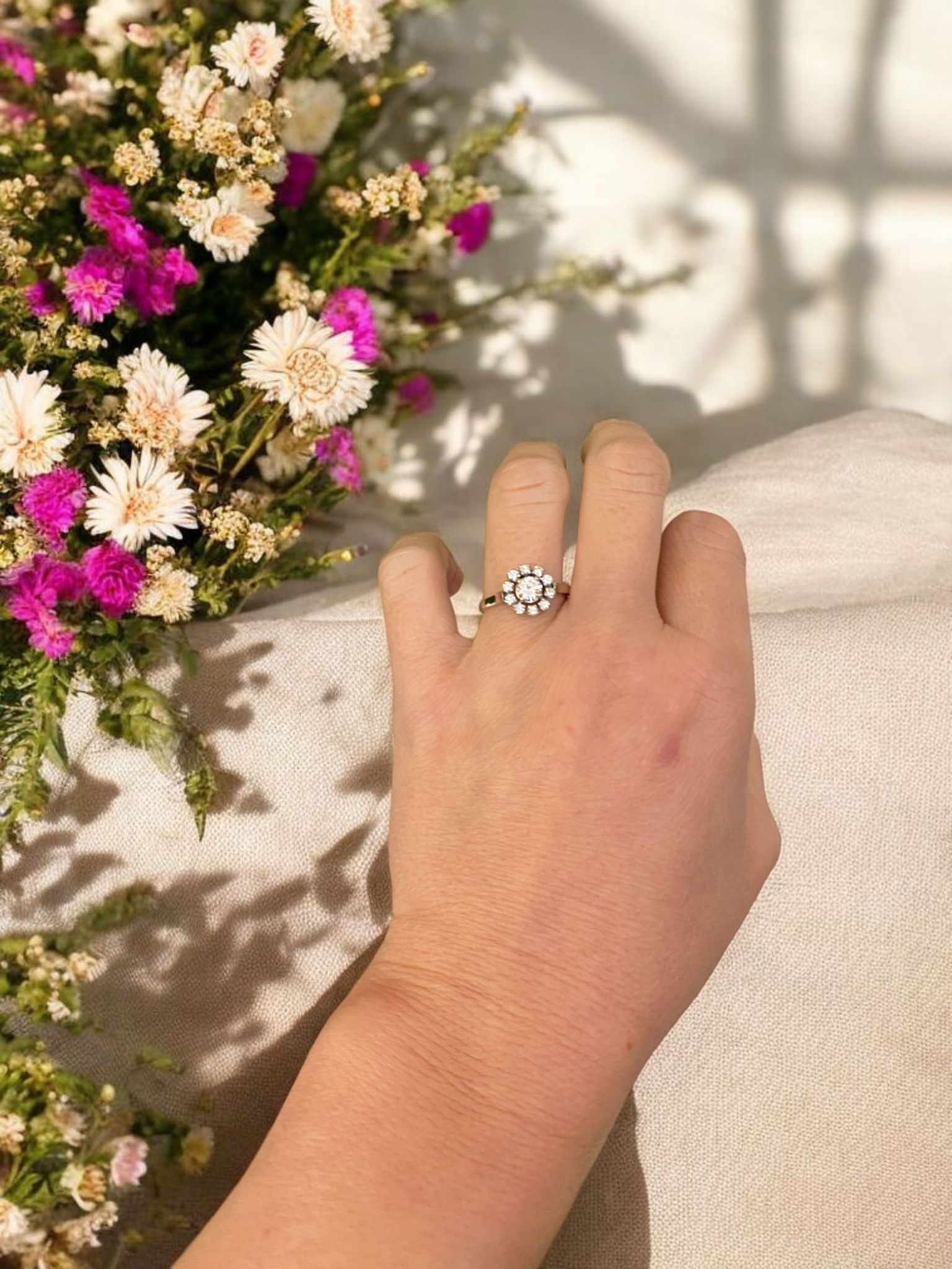 14 carat vintage white gold rosette engagement diamond  ring