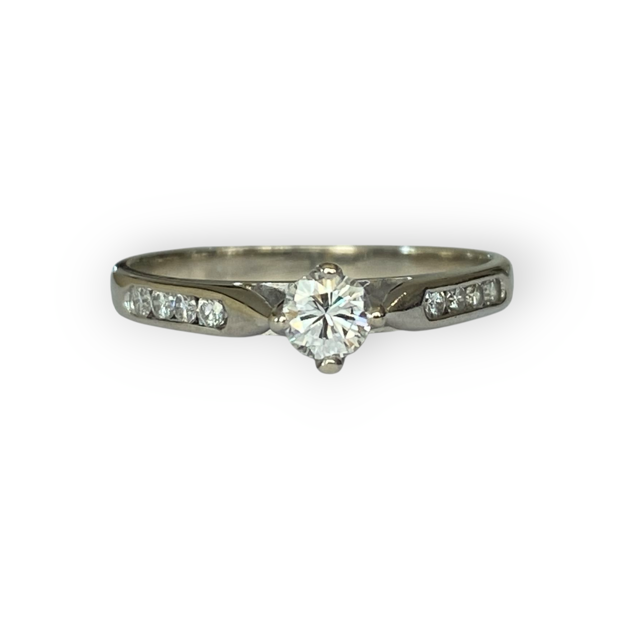 Diamonde 14K White Gold engagement Diamond Ring