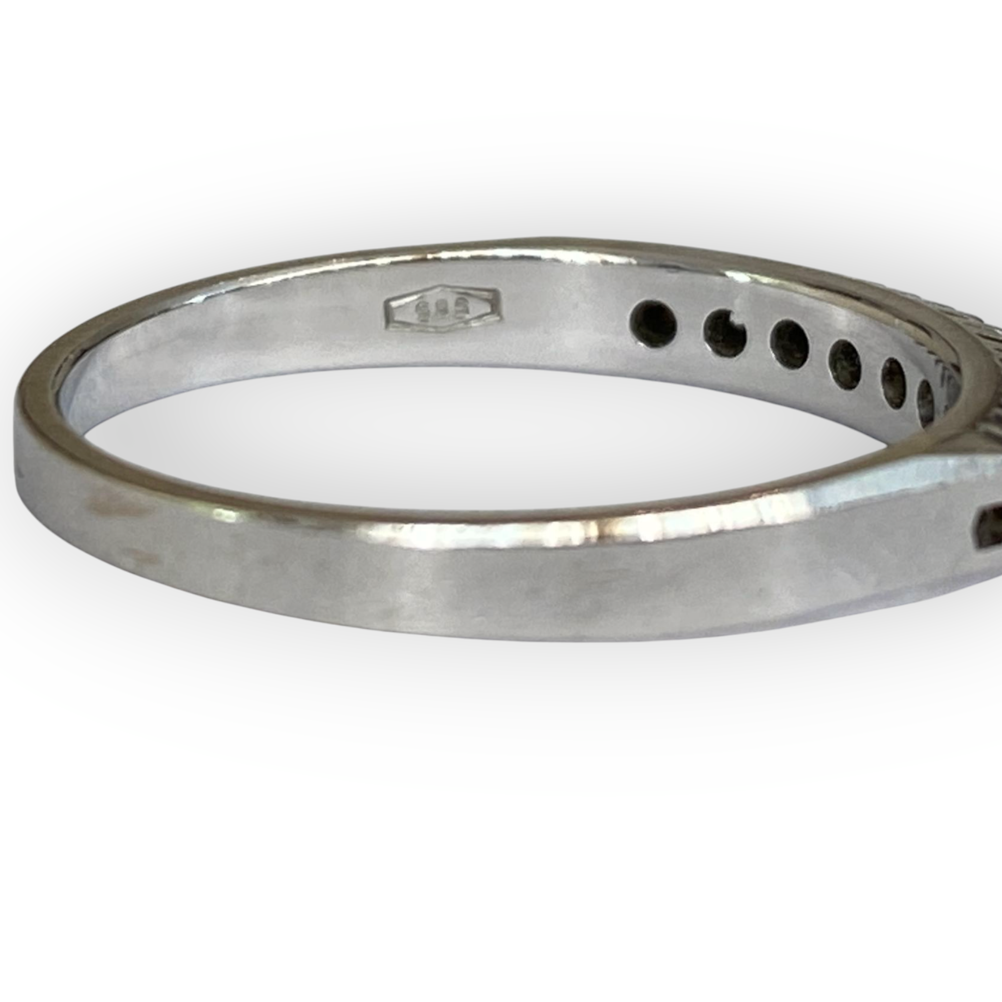 14 Carat White Gold Ring with Diamonds