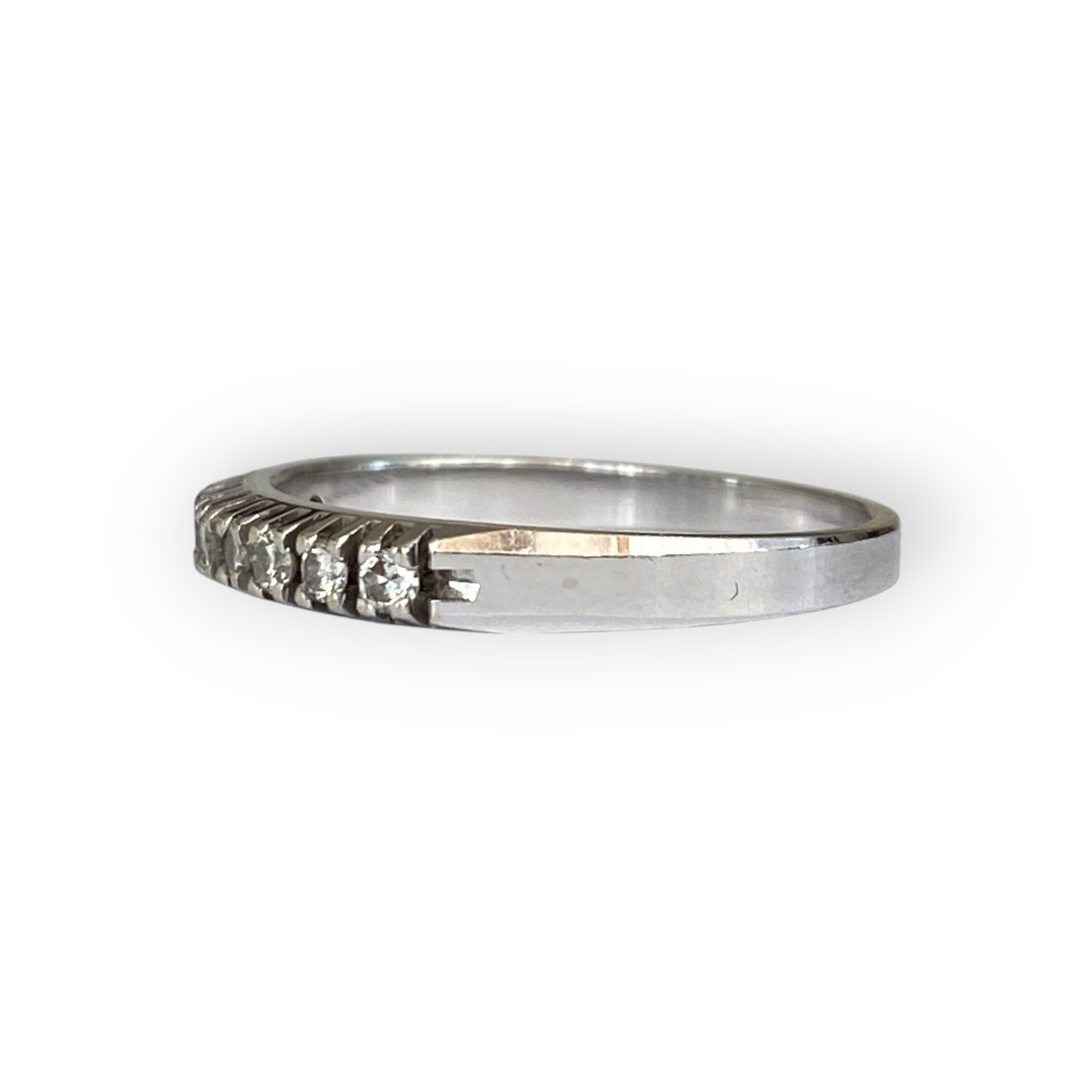 14 Carat White Gold Ring with Diamonds