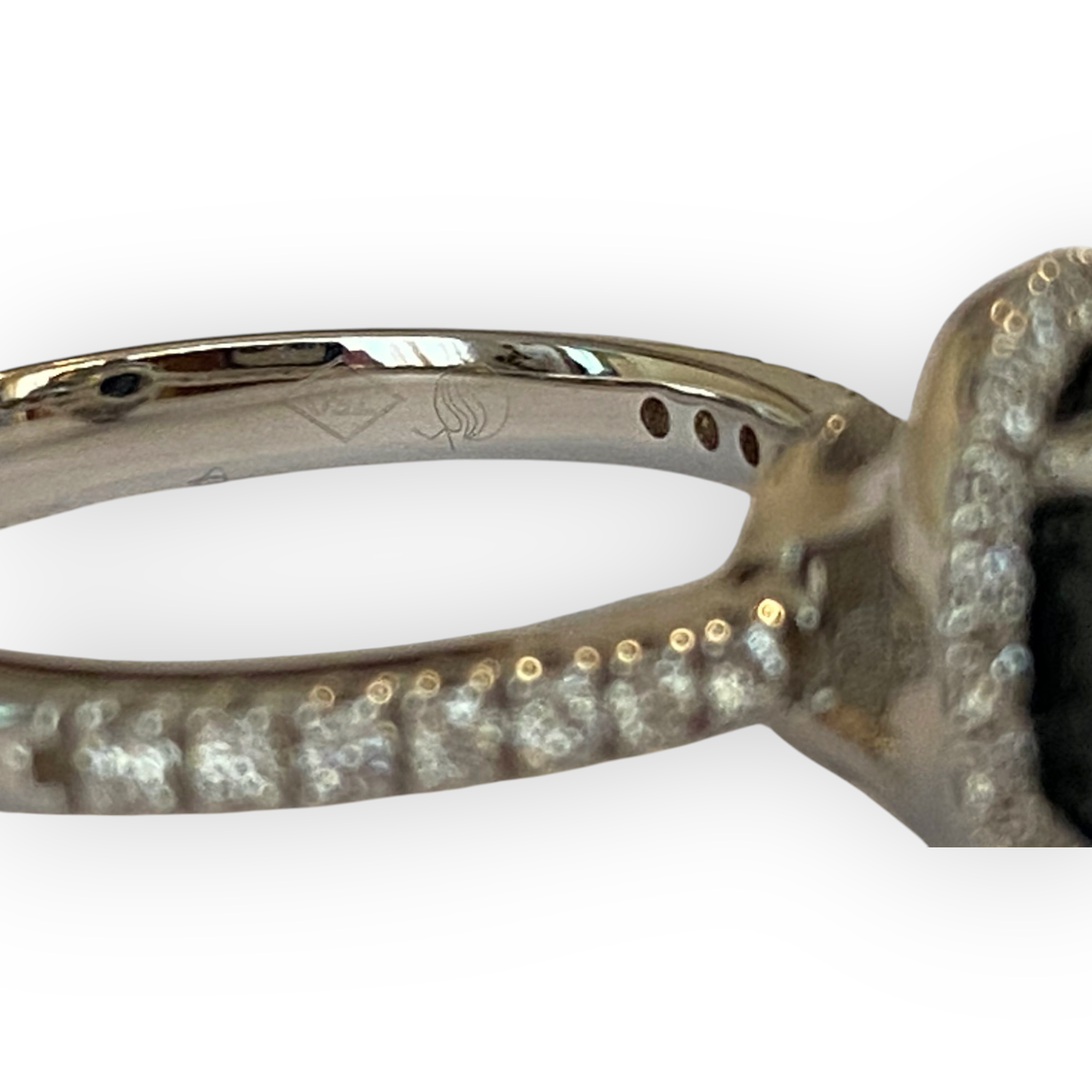 18 Kt. White Gold Diana Cocktail Ring with 2.70 Carat Sapphire and Diamonds